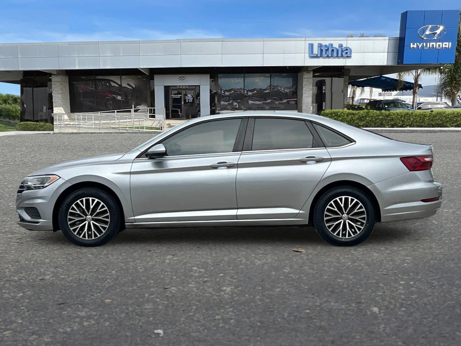 Thumbnail: 2021 Volkswagen Jetta - 6
