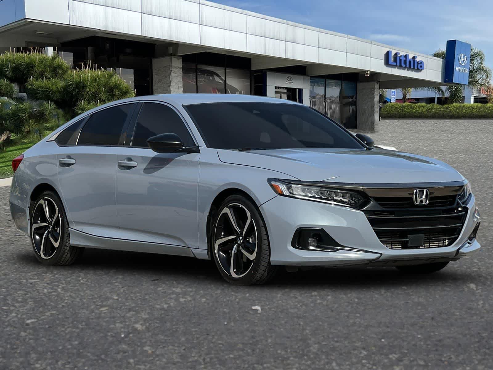 Thumbnail: 2022 Honda Accord - 10