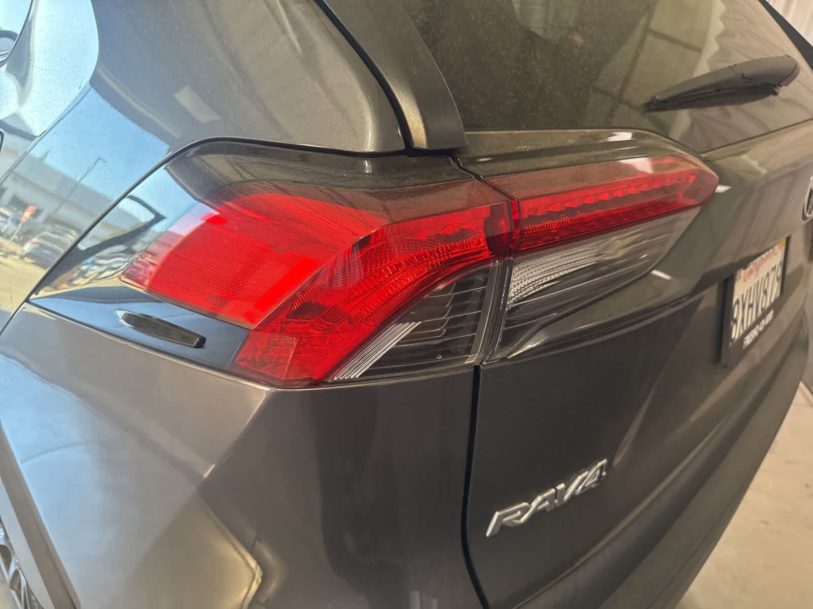 Thumbnail: 2021 Toyota RAV4 - 10