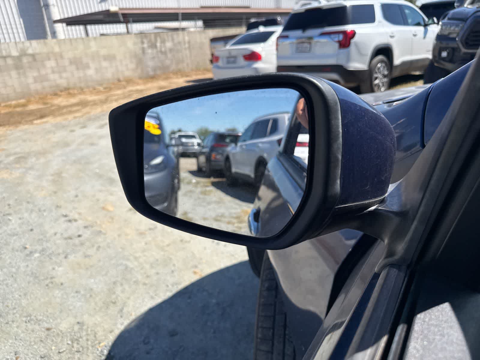 Thumbnail: 2019 Nissan Versa - 18