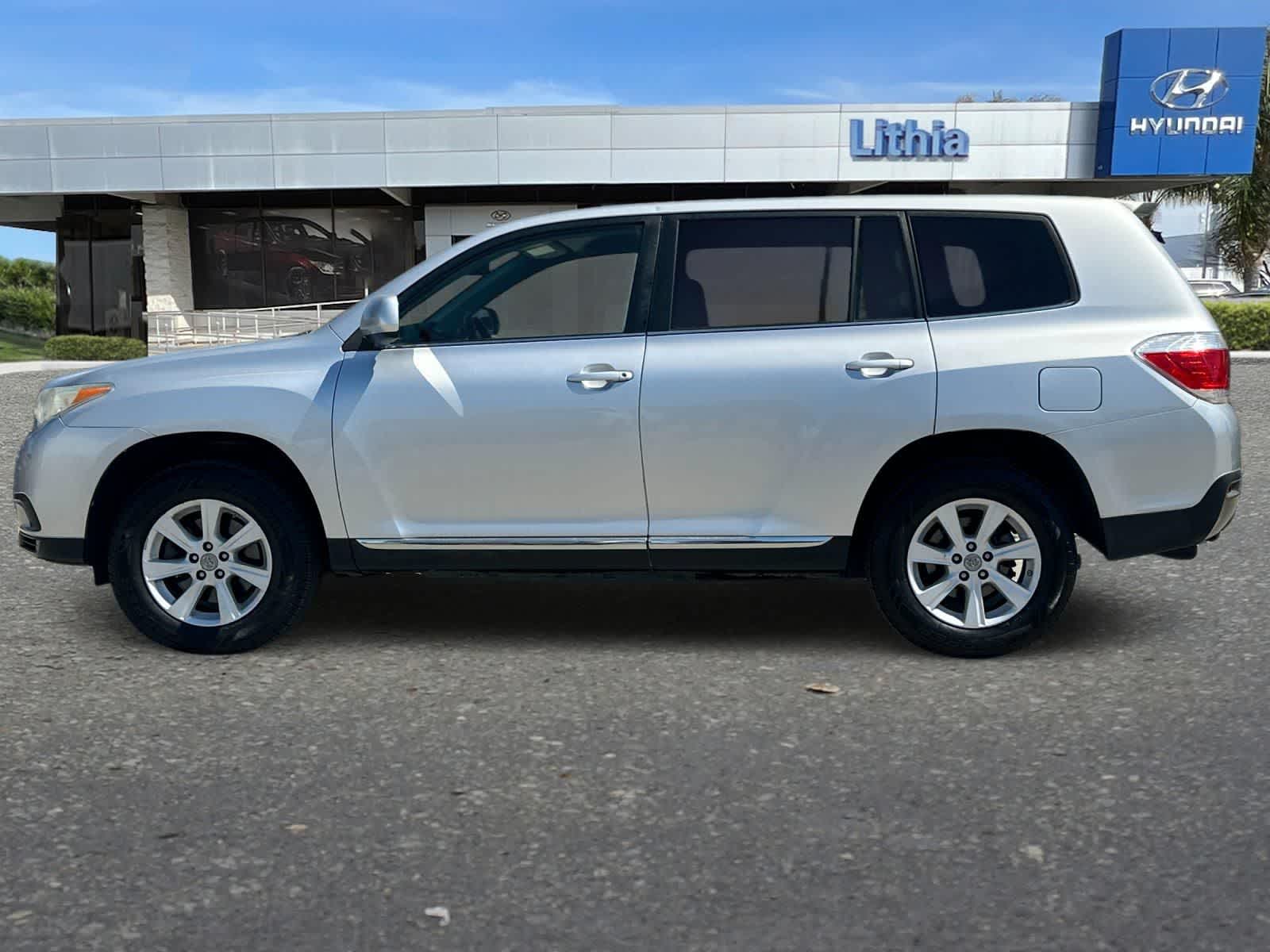 Thumbnail: 2012 Toyota Highlander - 6