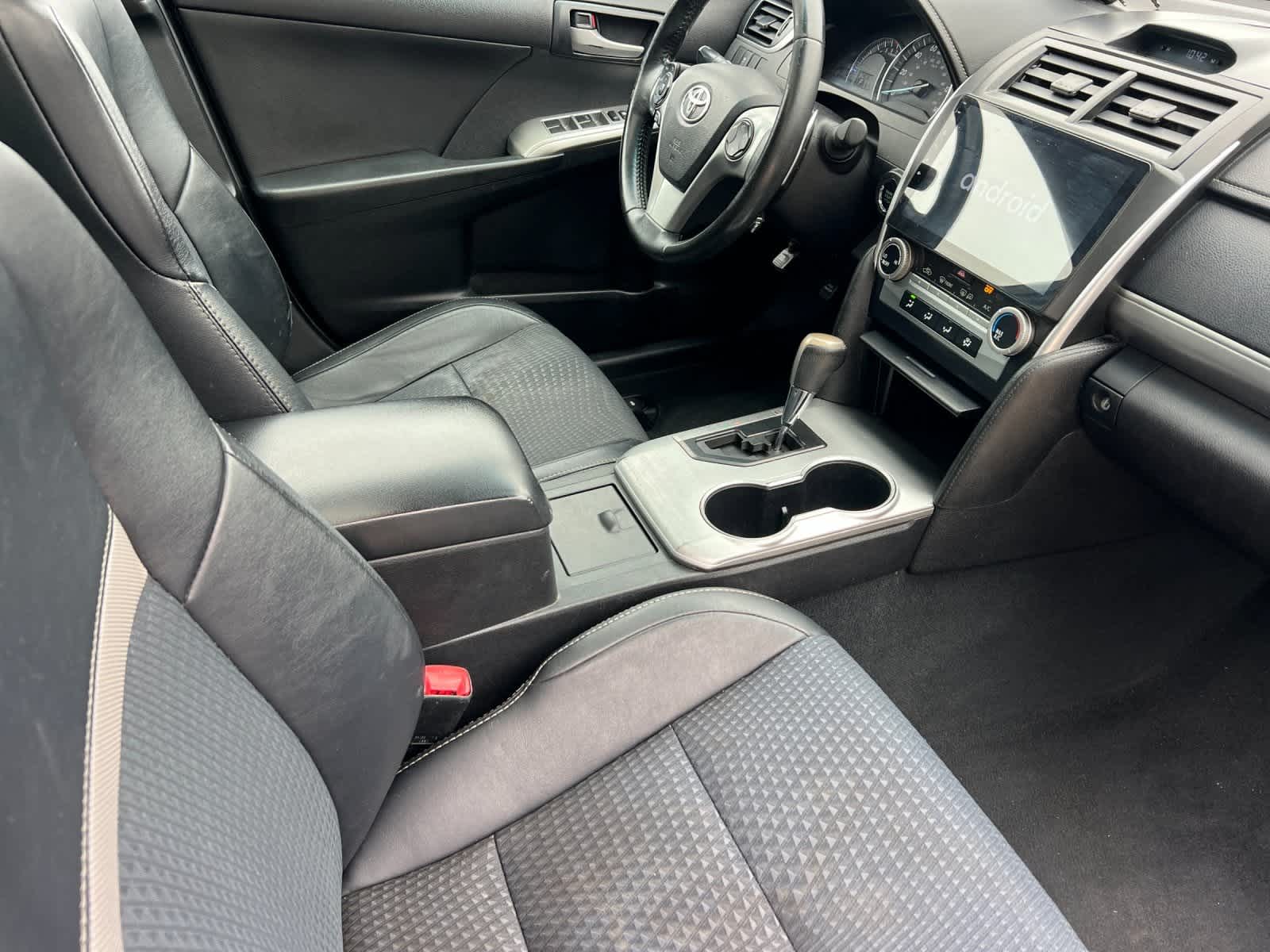 Thumbnail: 2014 Toyota Camry - 16