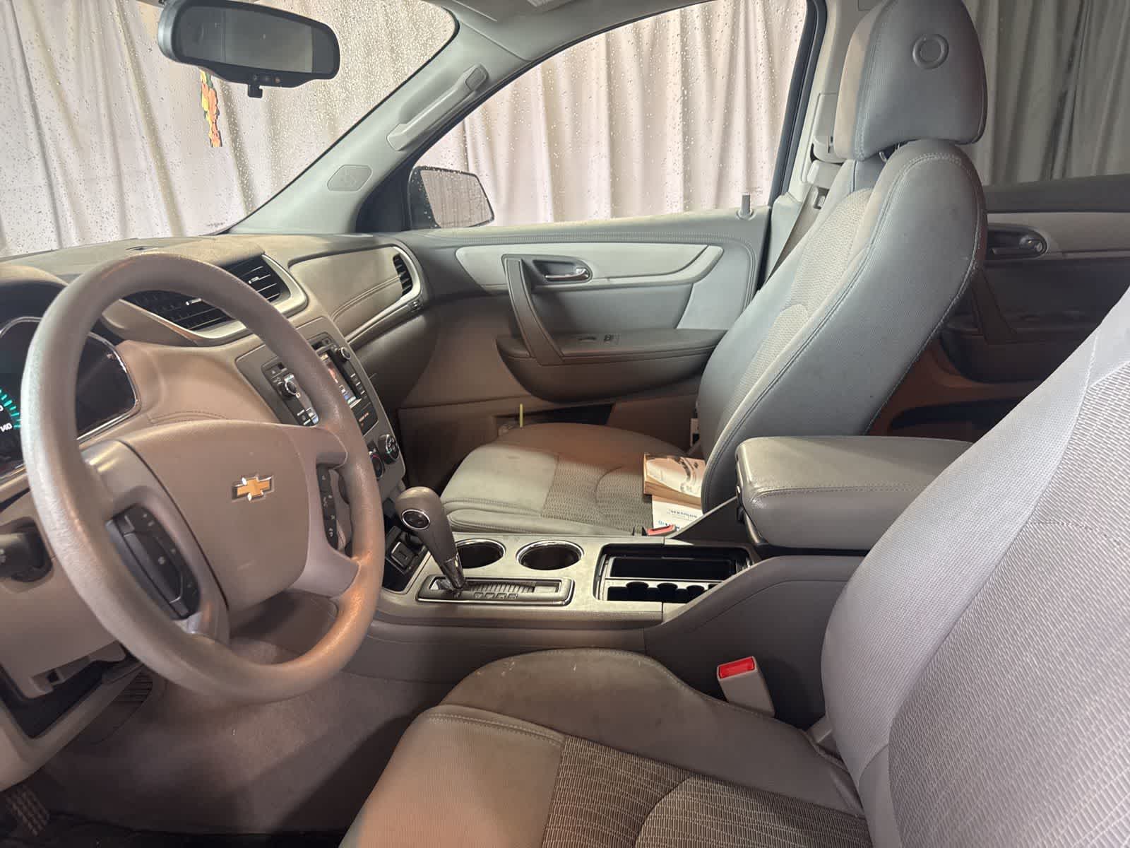 Thumbnail: 2017 Chevrolet Traverse - 20