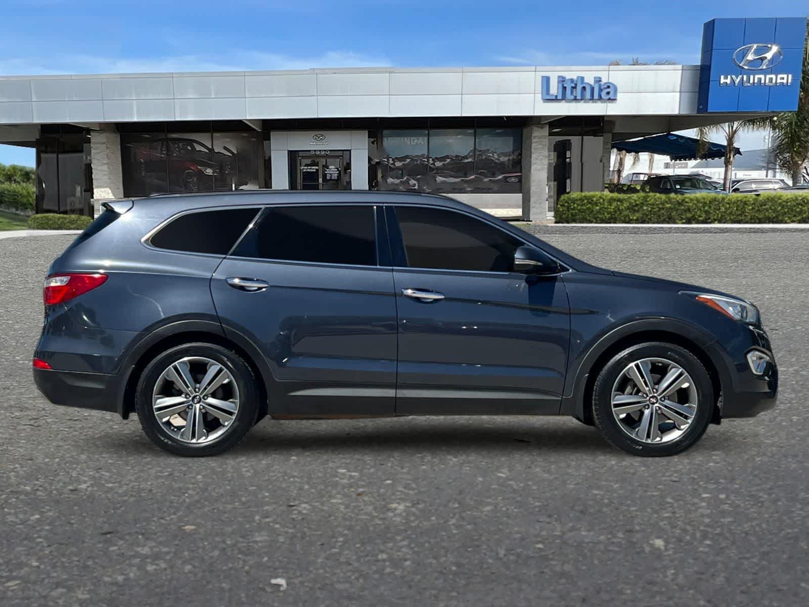 Thumbnail: 2015 Hyundai Santa Fe - 9