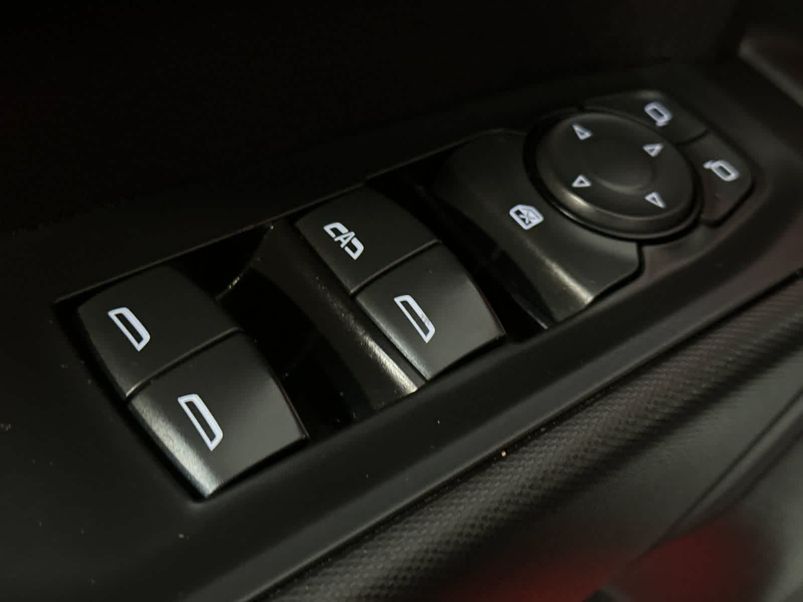 Thumbnail: 2021 Chevrolet Silverado 1500 - 14