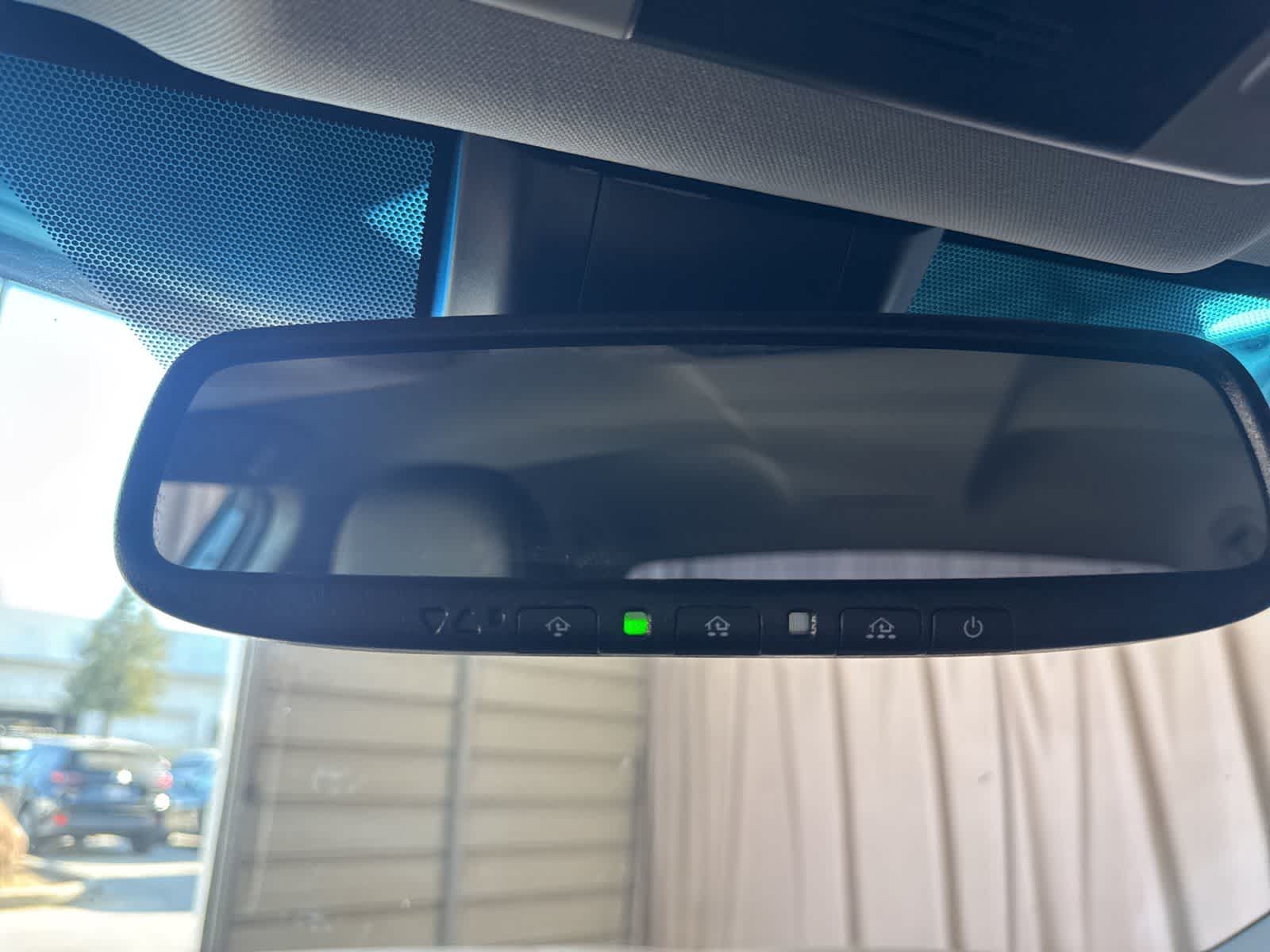 Thumbnail: 2019 Toyota Camry - 23