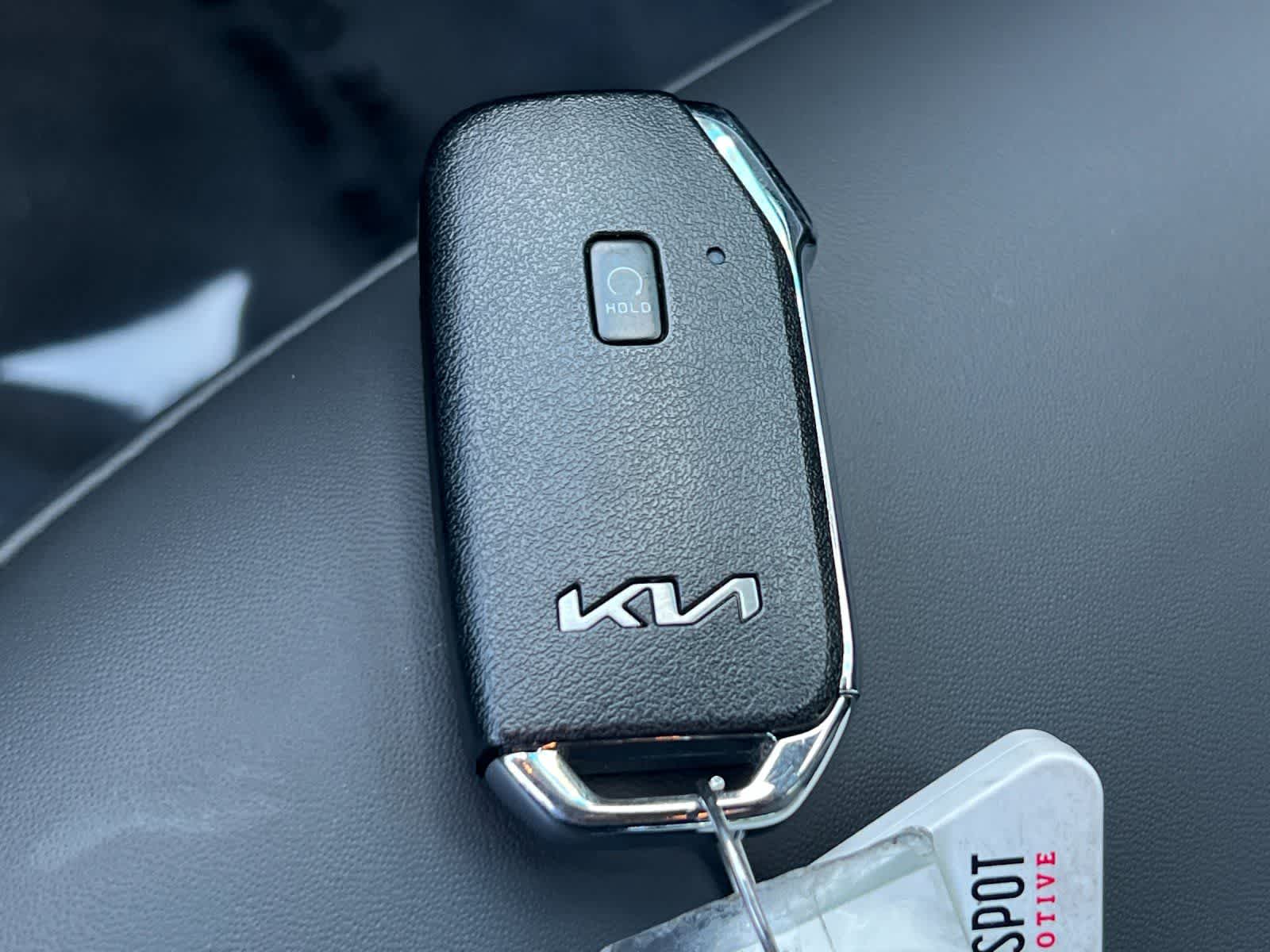 Thumbnail: 2025 Kia Niro - 30