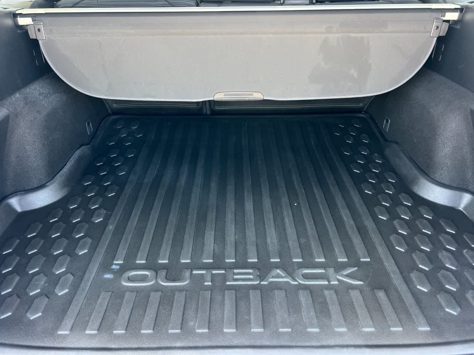 Thumbnail: 2022 Subaru Outback - 16