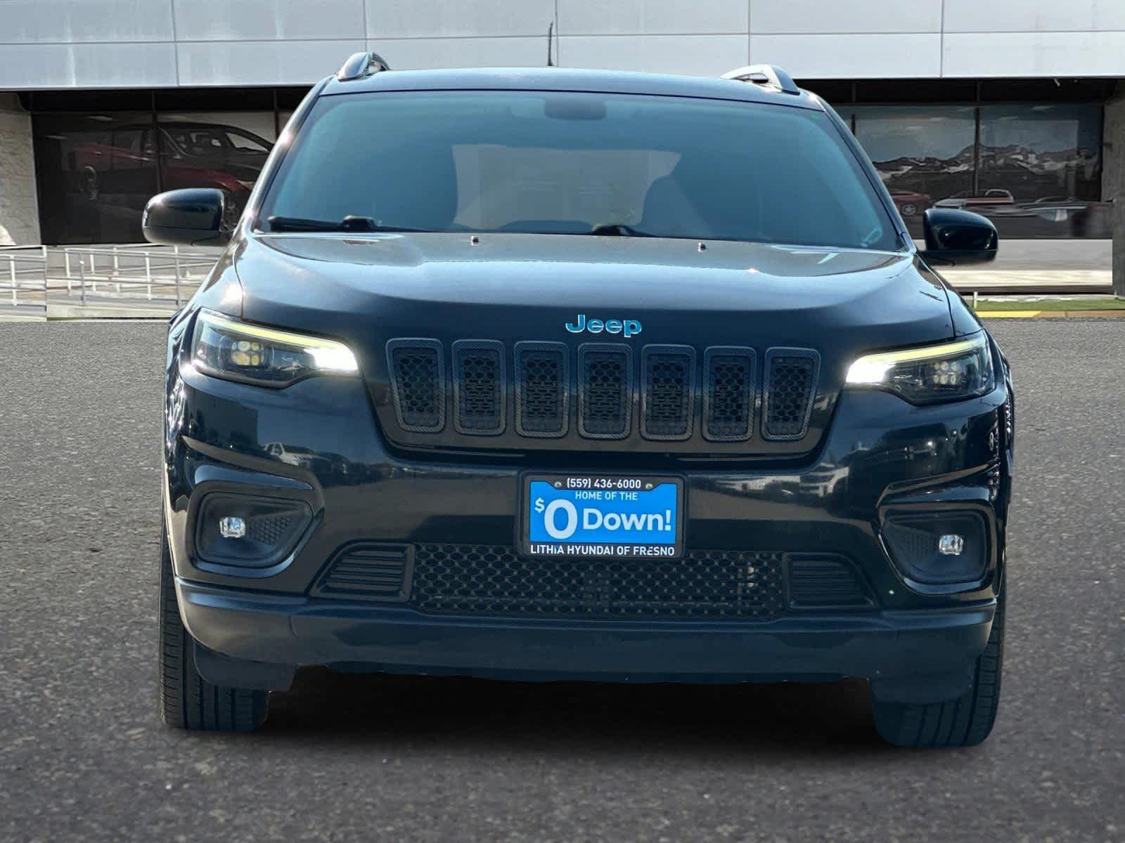 Thumbnail: 2019 Jeep Cherokee - 10