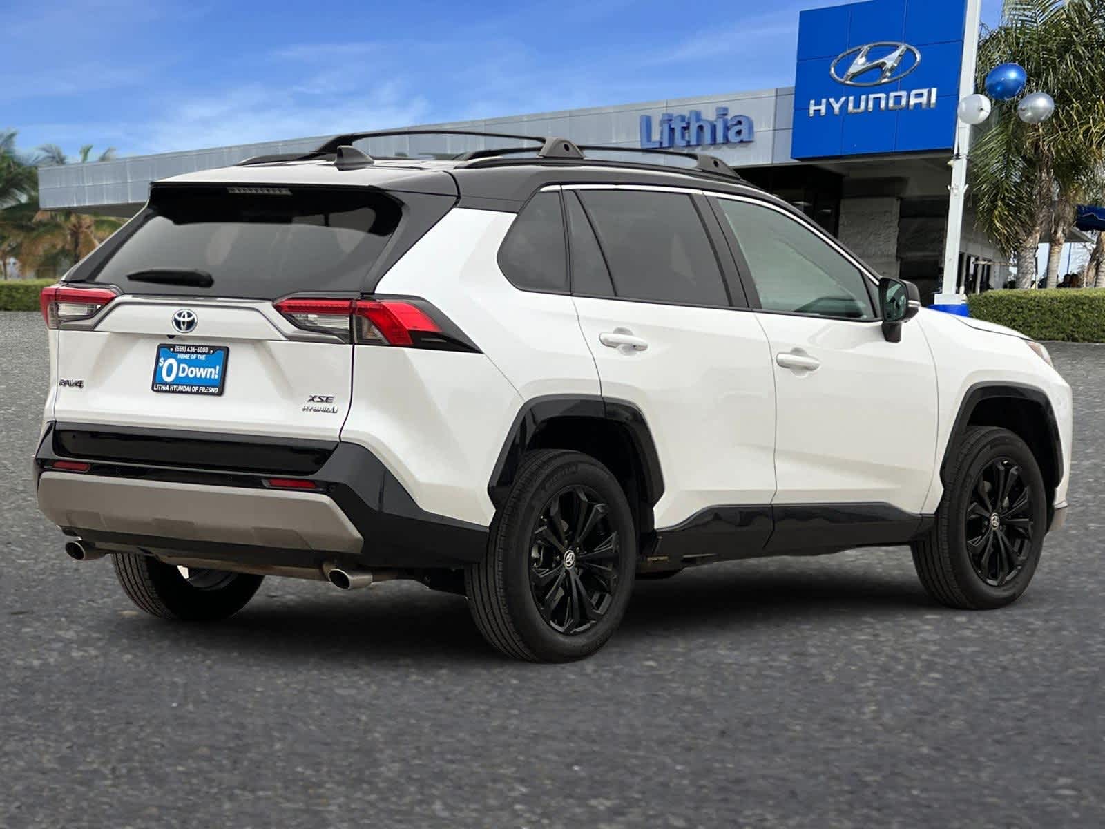 Thumbnail: 2024 Toyota RAV4 - 2