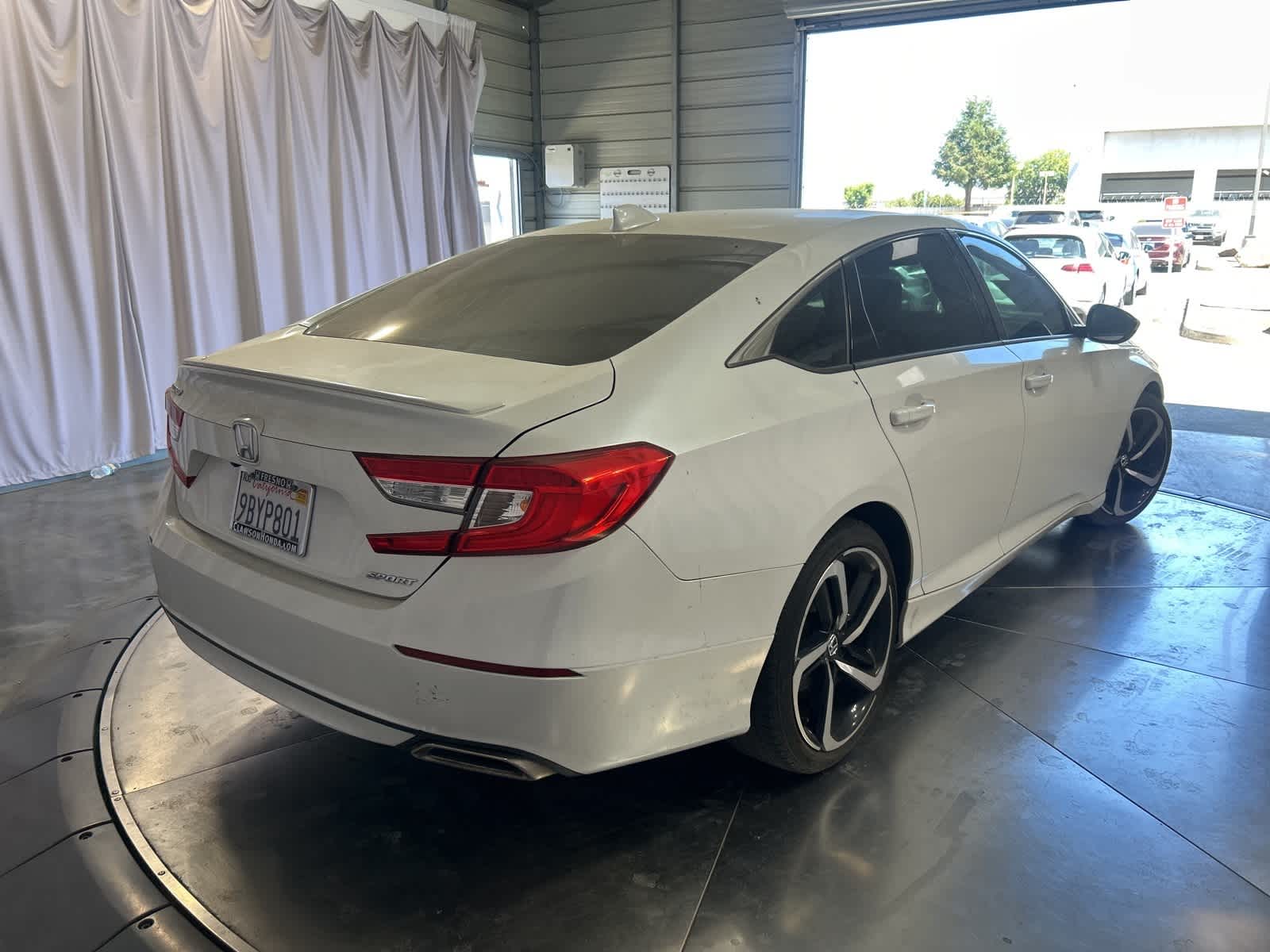 Thumbnail: 2019 Honda Accord - 8