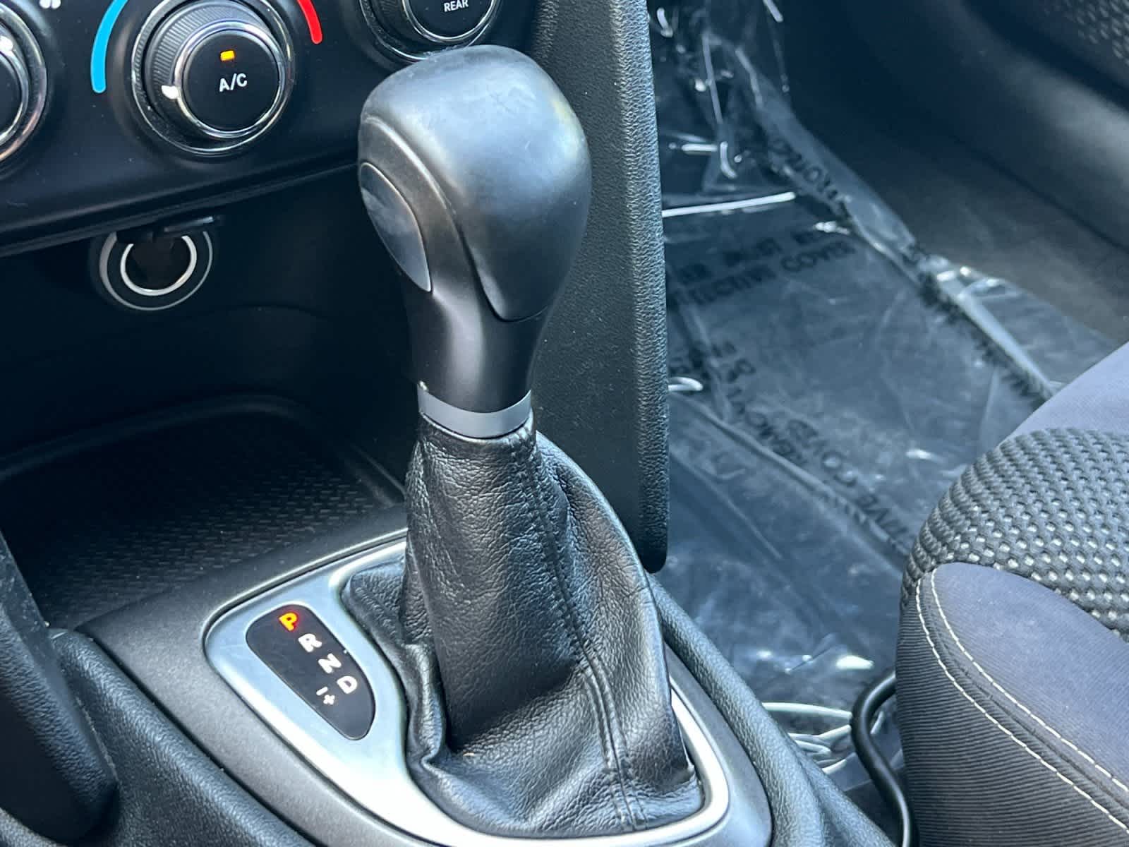 Thumbnail: 2015 Dodge Dart - 19