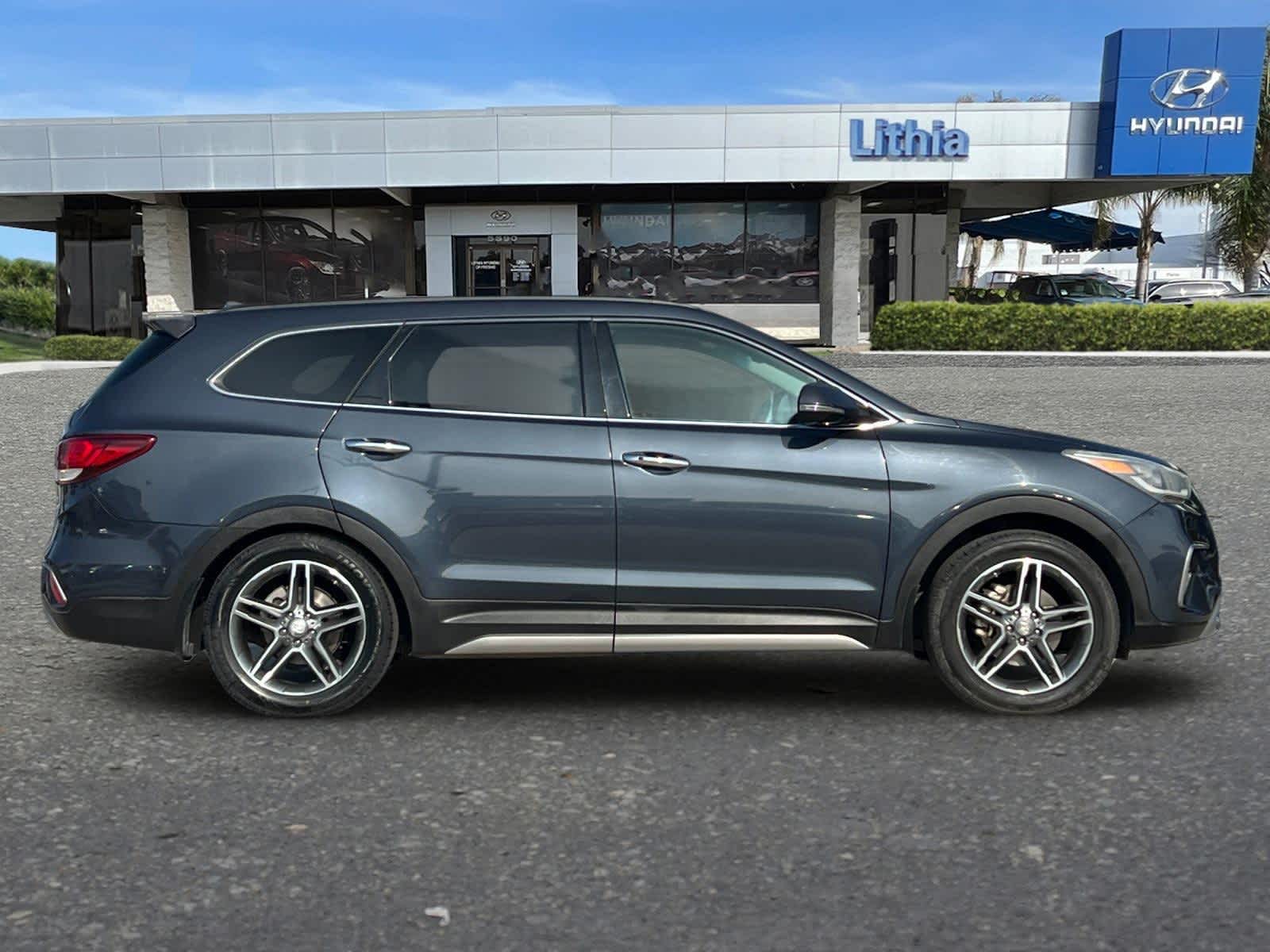 Thumbnail: 2019 Hyundai Santa Fe - 9