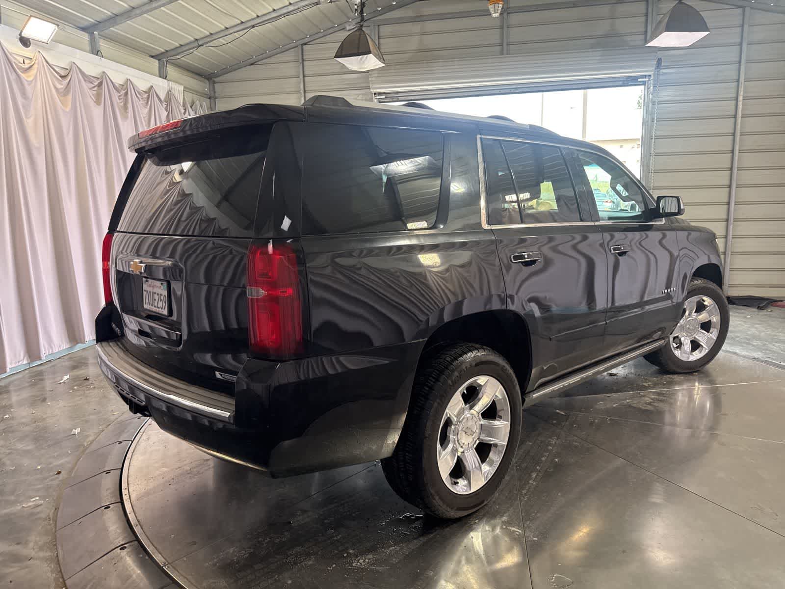 2017 Chevrolet Tahoe Premier photo 4