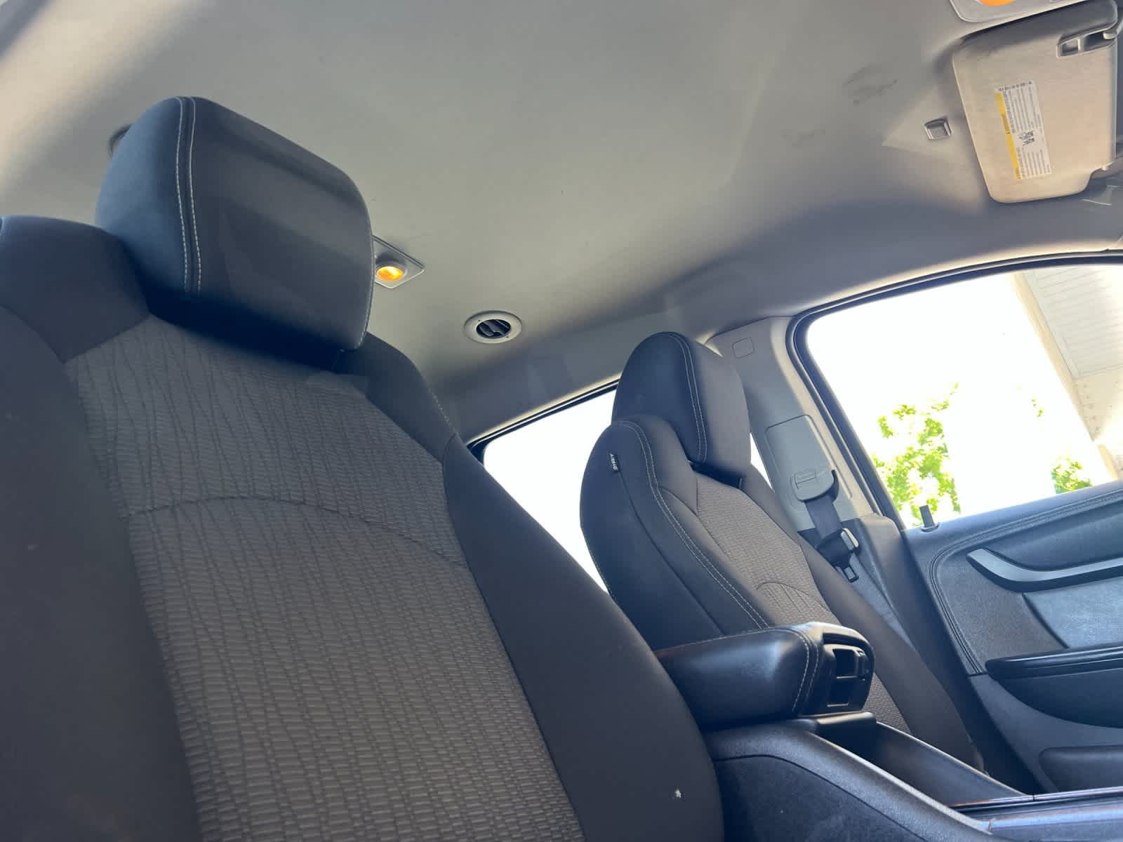 Thumbnail: 2014 Chevrolet Traverse - 17