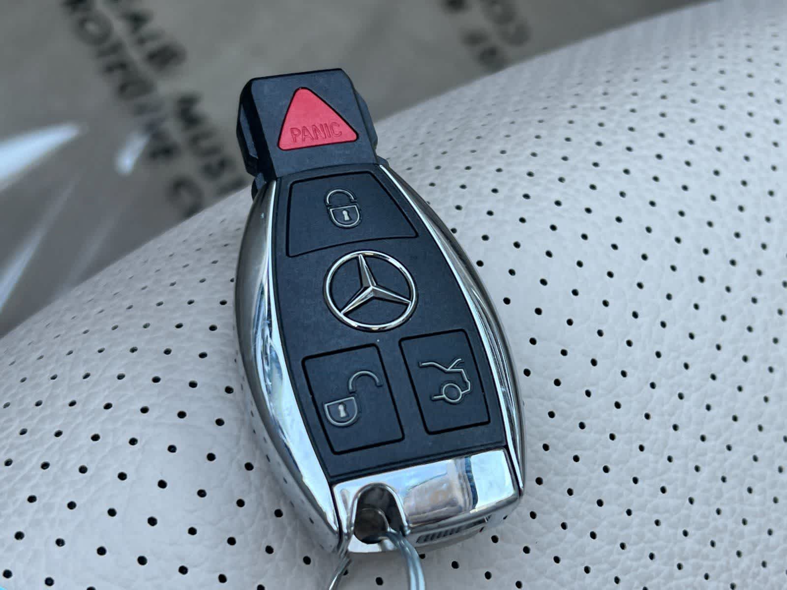 Thumbnail: 2015 Mercedes-Benz C-Class - 29