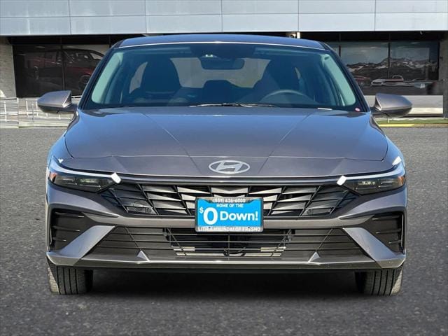 2025 Hyundai Elantra Blue 11