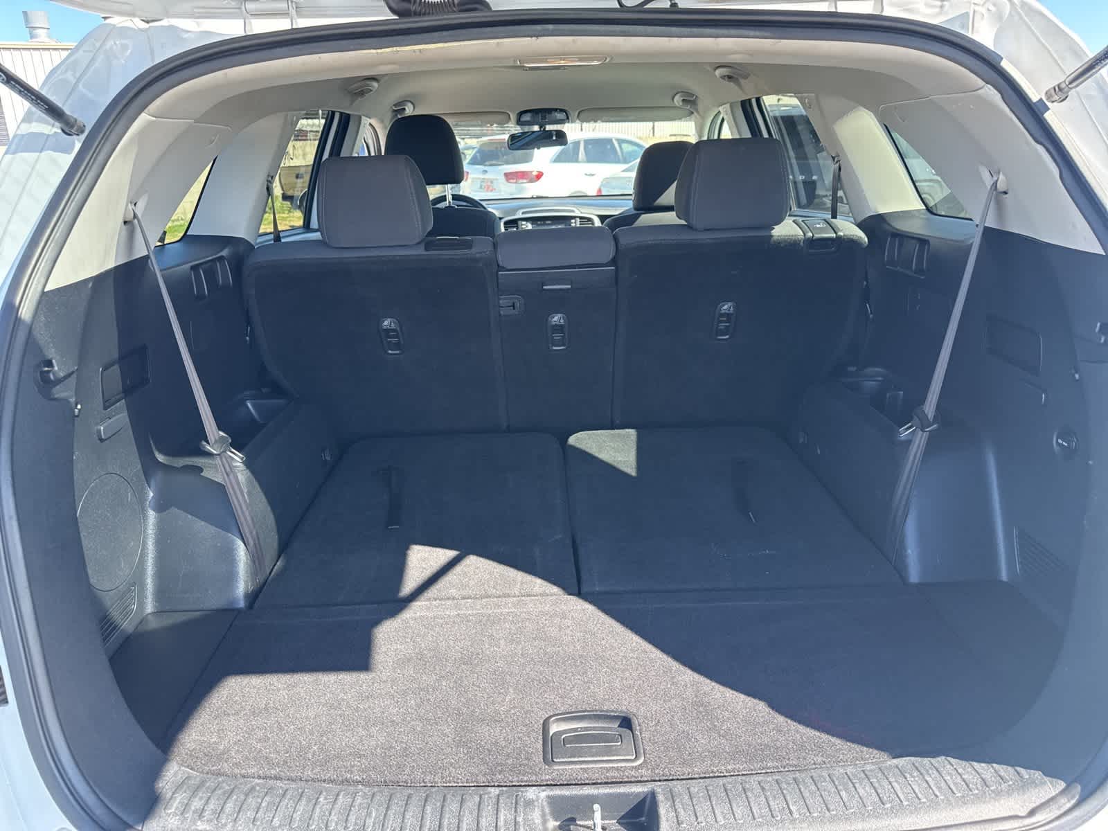 Thumbnail: 2020 Kia Sorento - 14