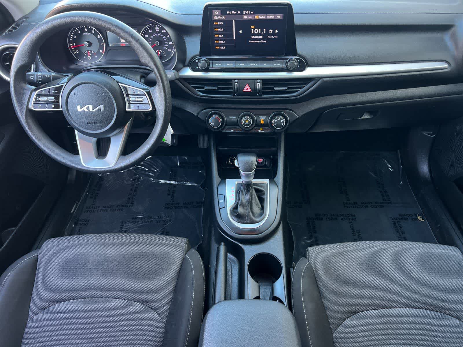 Thumbnail: 2024 Kia Forte - 4