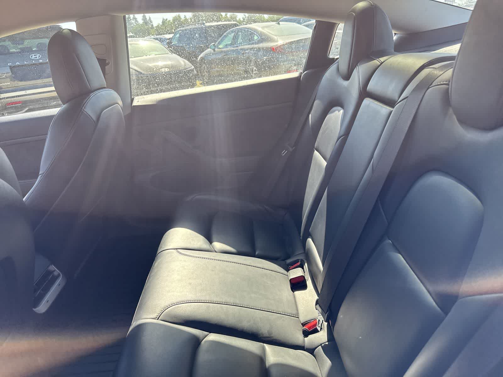 Thumbnail: 2020 Tesla Model 3 - 14