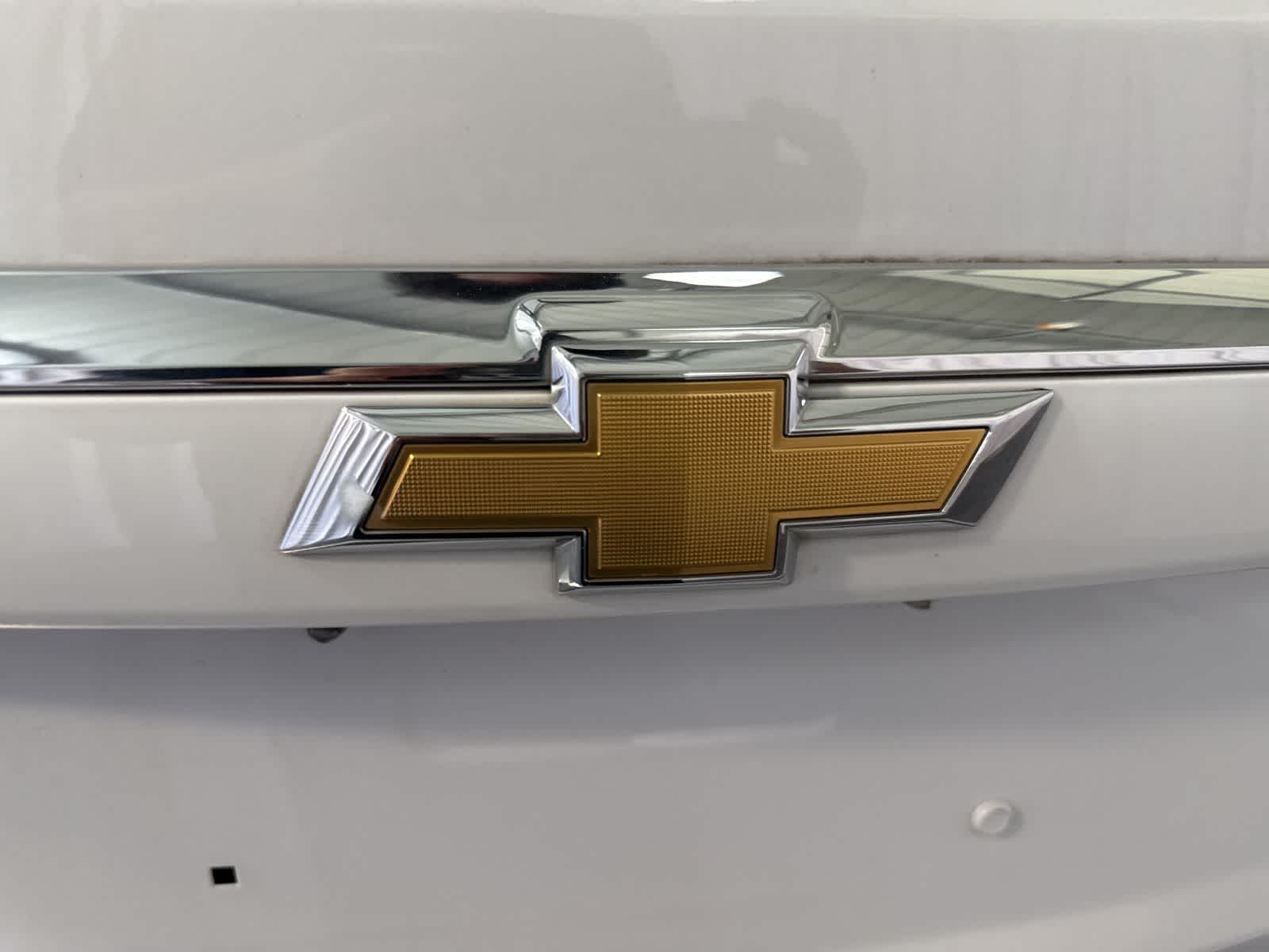 Thumbnail: 2016 Chevrolet Equinox - 11