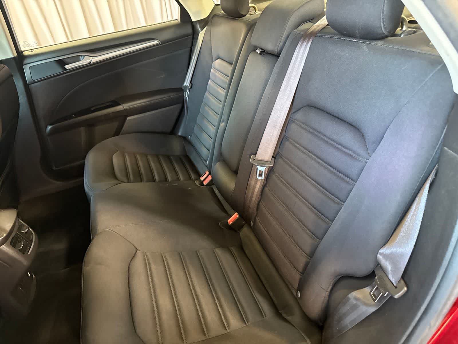 Thumbnail: 2013 Ford Fusion - 17