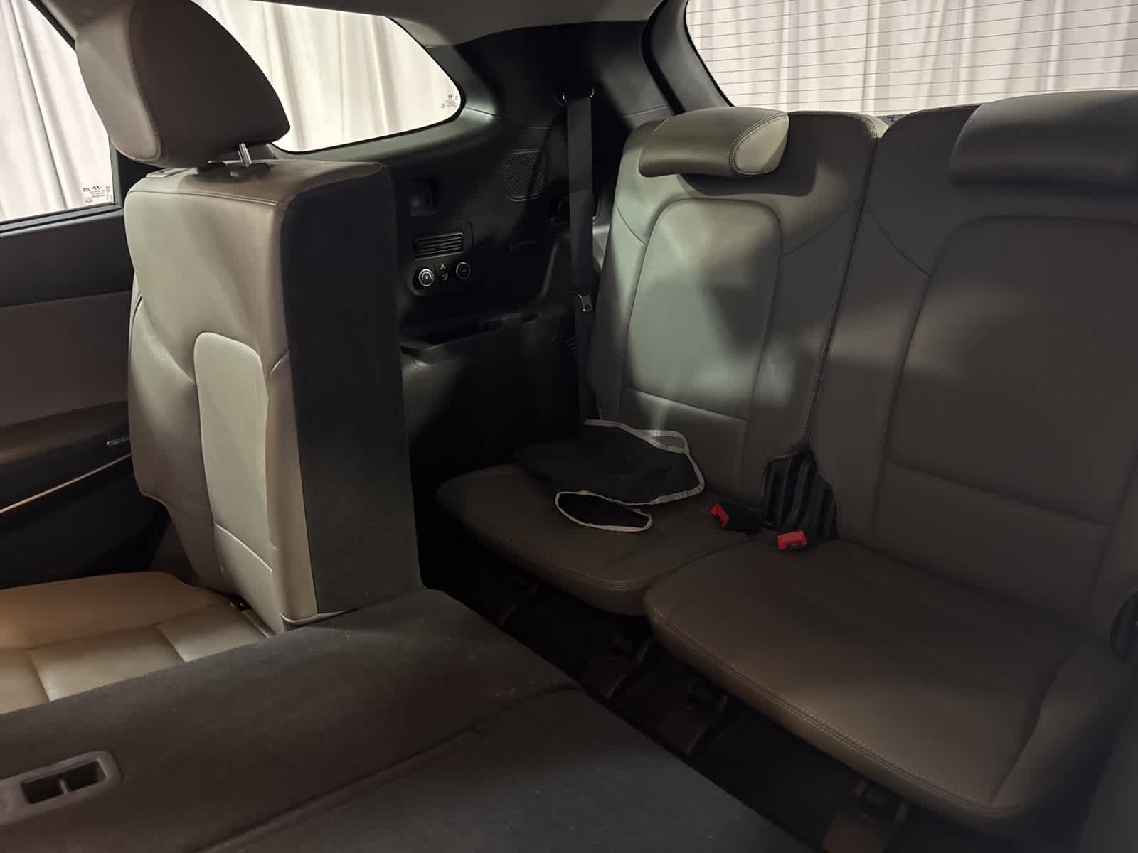 Thumbnail: 2018 Hyundai Santa Fe - 18