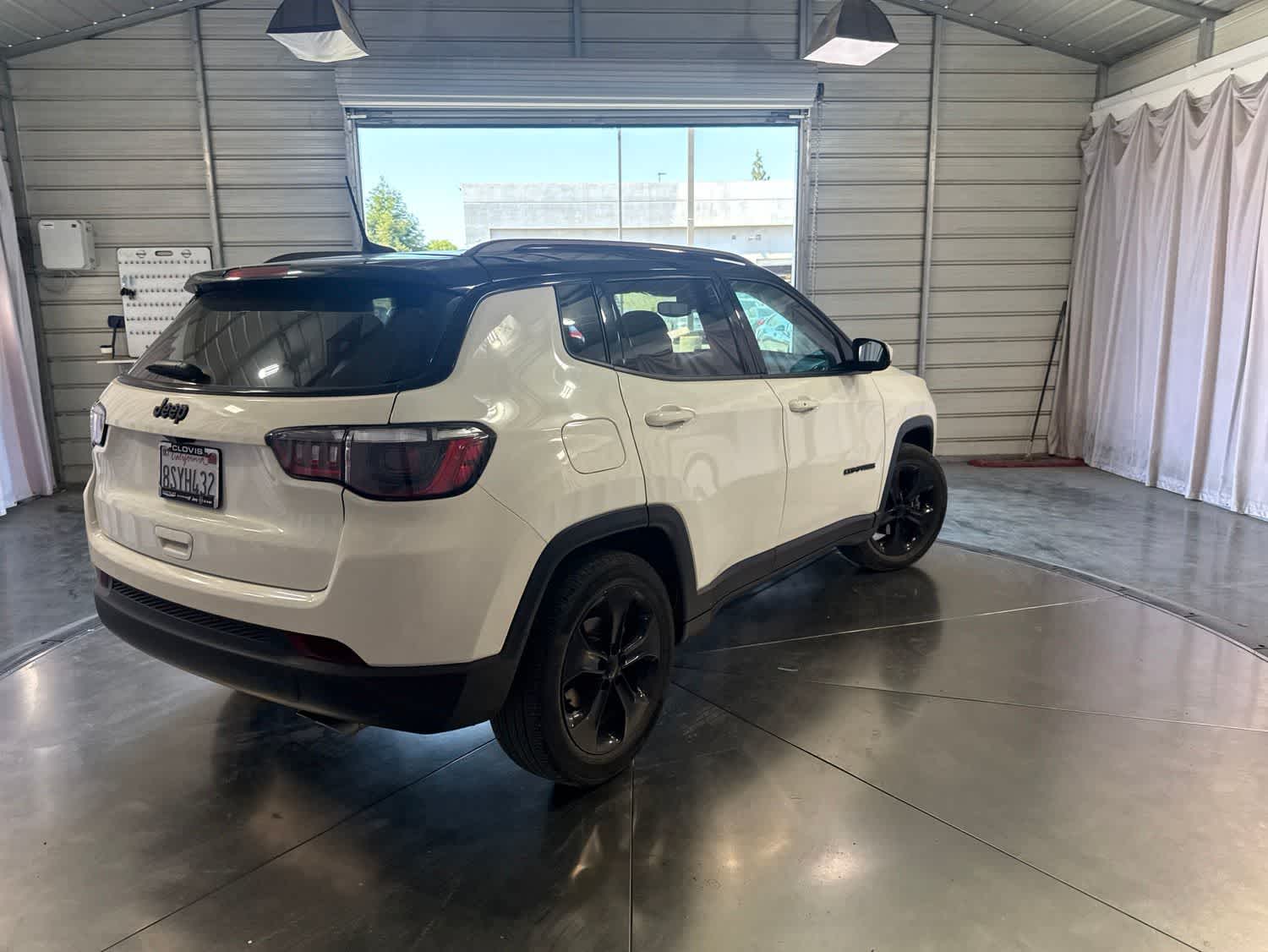 2021 Jeep Compass Latitude photo 4