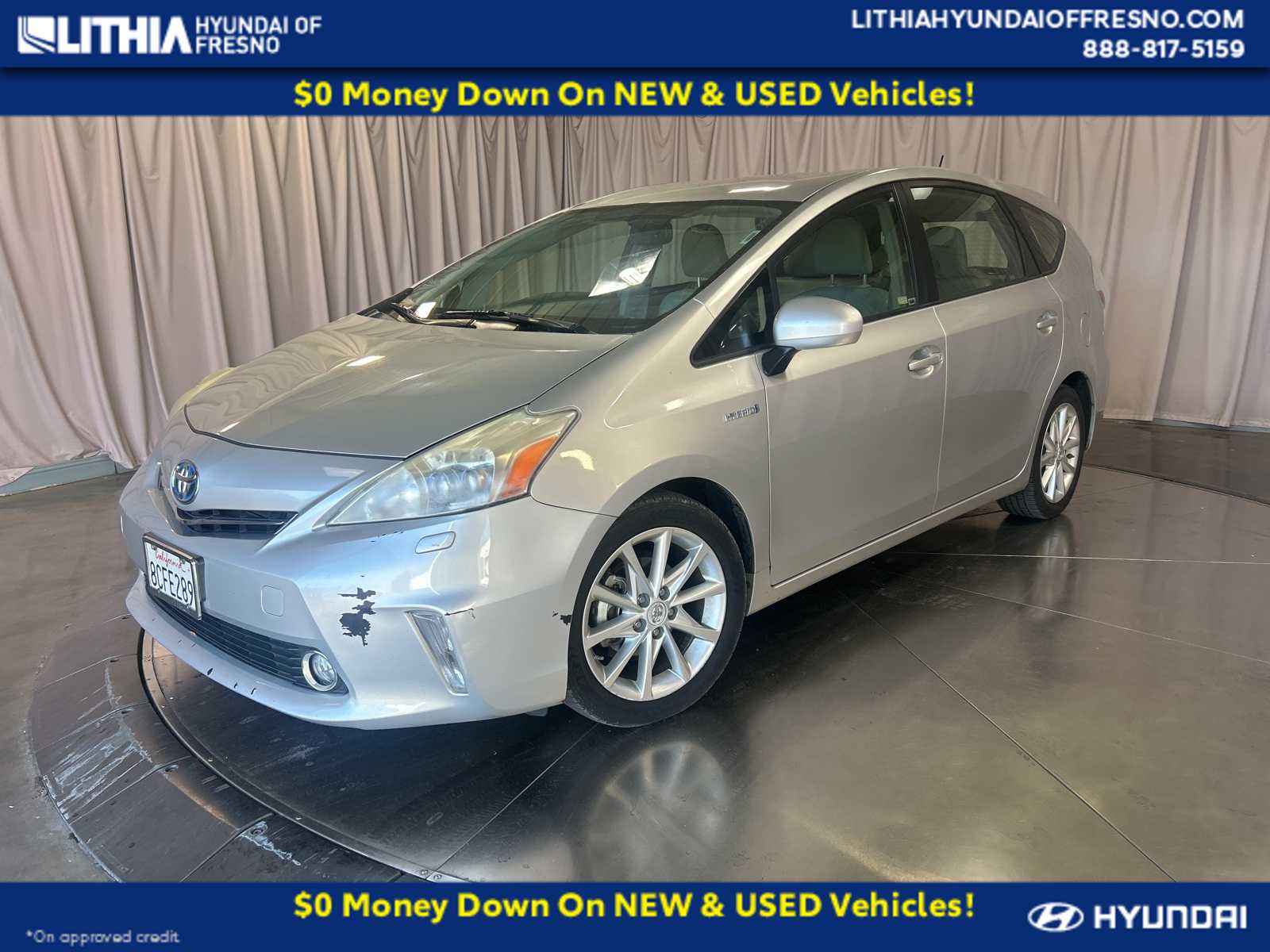 Thumbnail: 2012 Toyota Prius v - 1