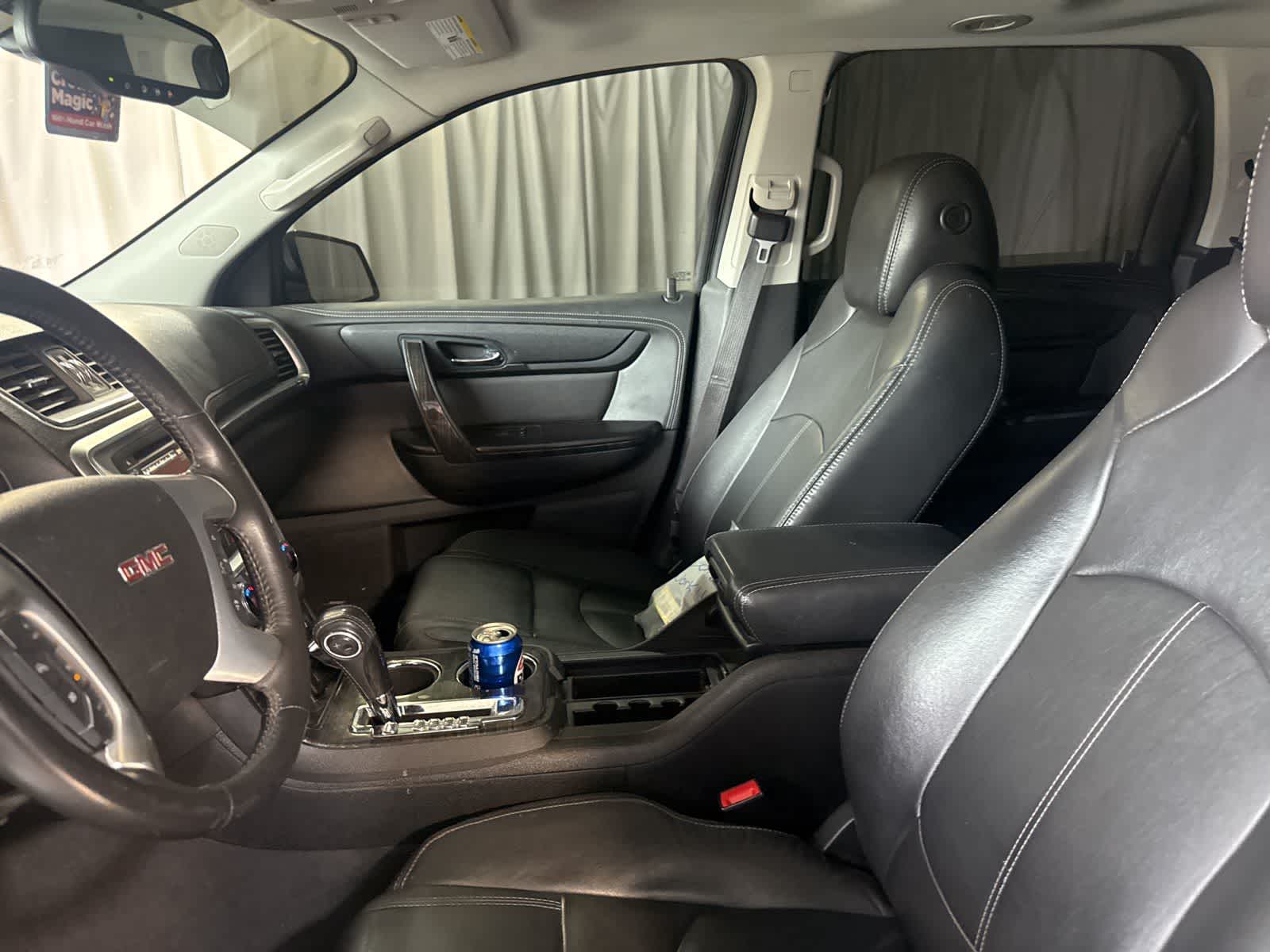 Thumbnail: 2017 GMC Acadia - 21