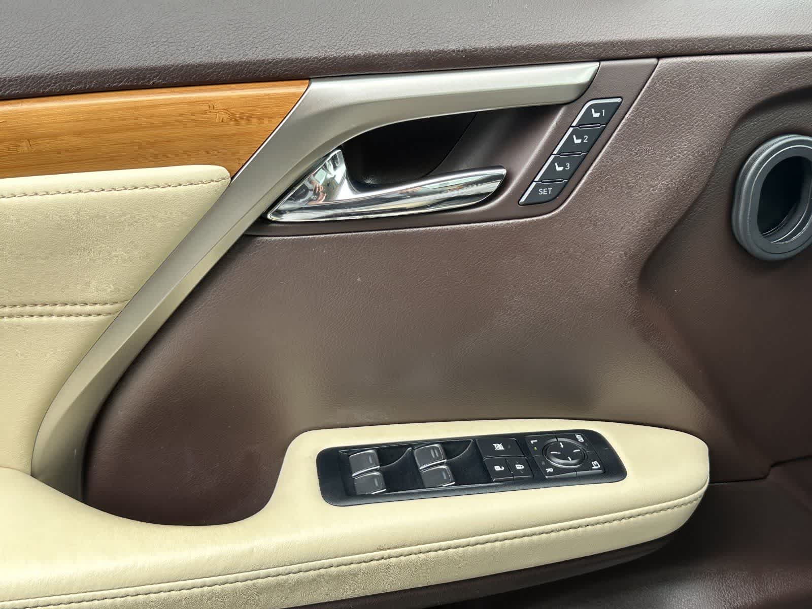 Thumbnail: 2017 Lexus RX - 13