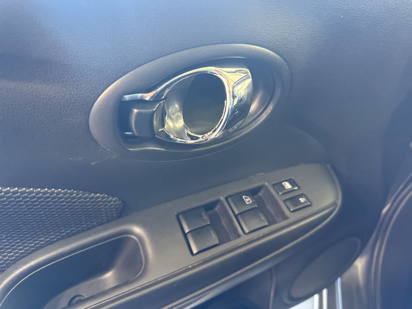 Thumbnail: 2018 Nissan Versa - 18