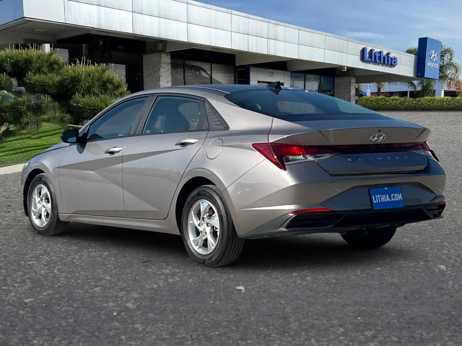 Thumbnail: 2023 Hyundai Elantra - 7