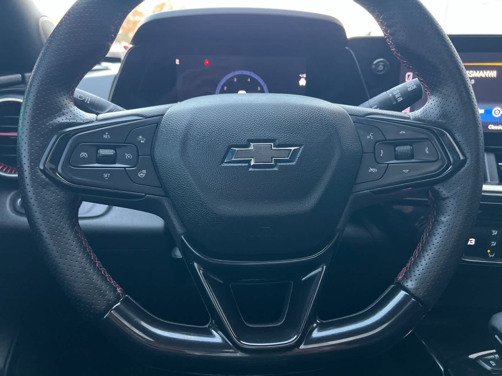 Thumbnail: 2024 Chevrolet Trax - 23