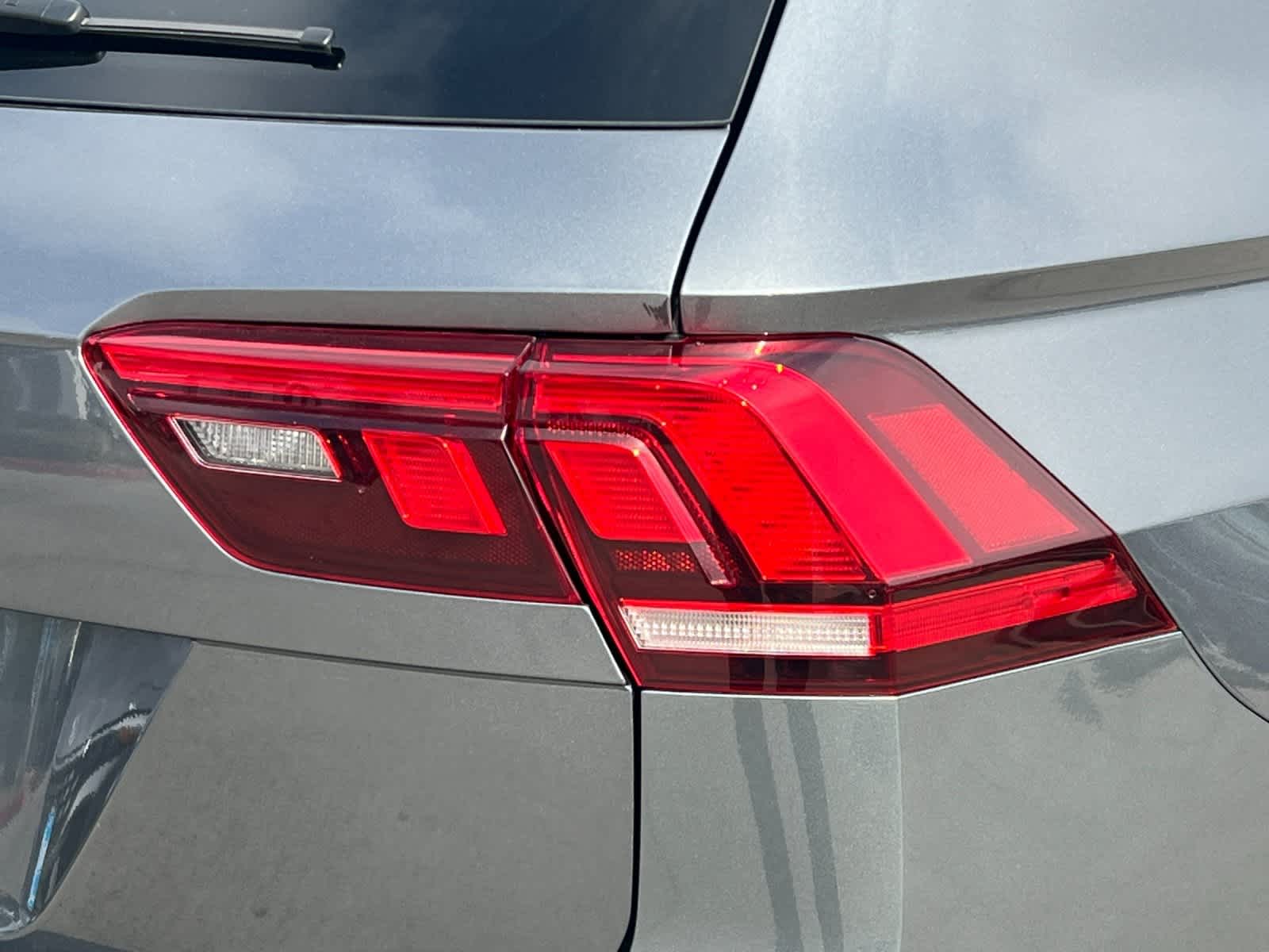 Thumbnail: 2024 Volkswagen Tiguan - 28