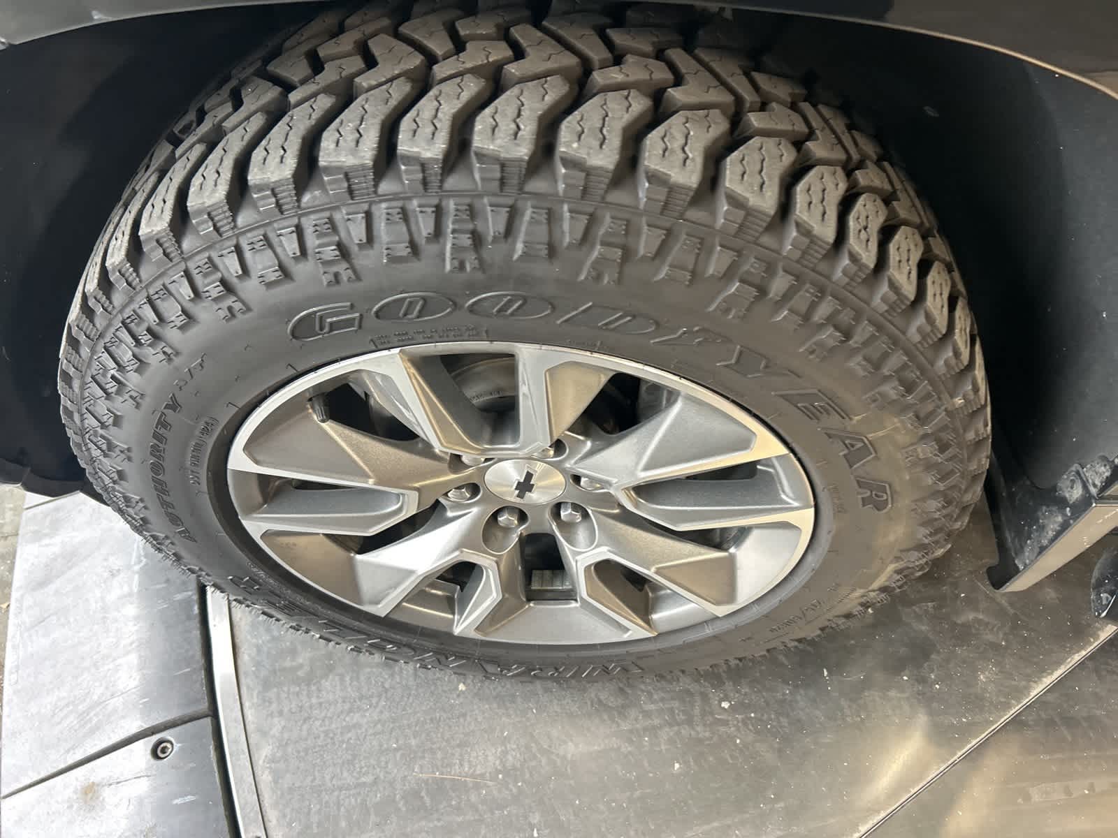 Thumbnail: 2019 Chevrolet Silverado 1500 - 17