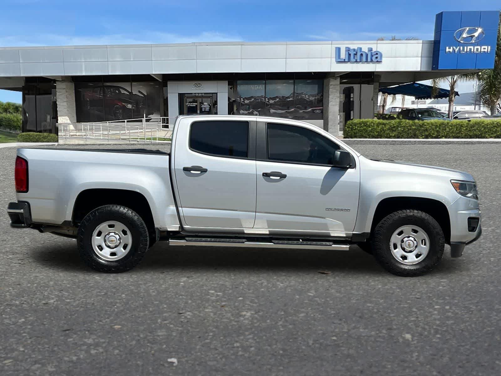 Thumbnail: 2019 Chevrolet Colorado - 9