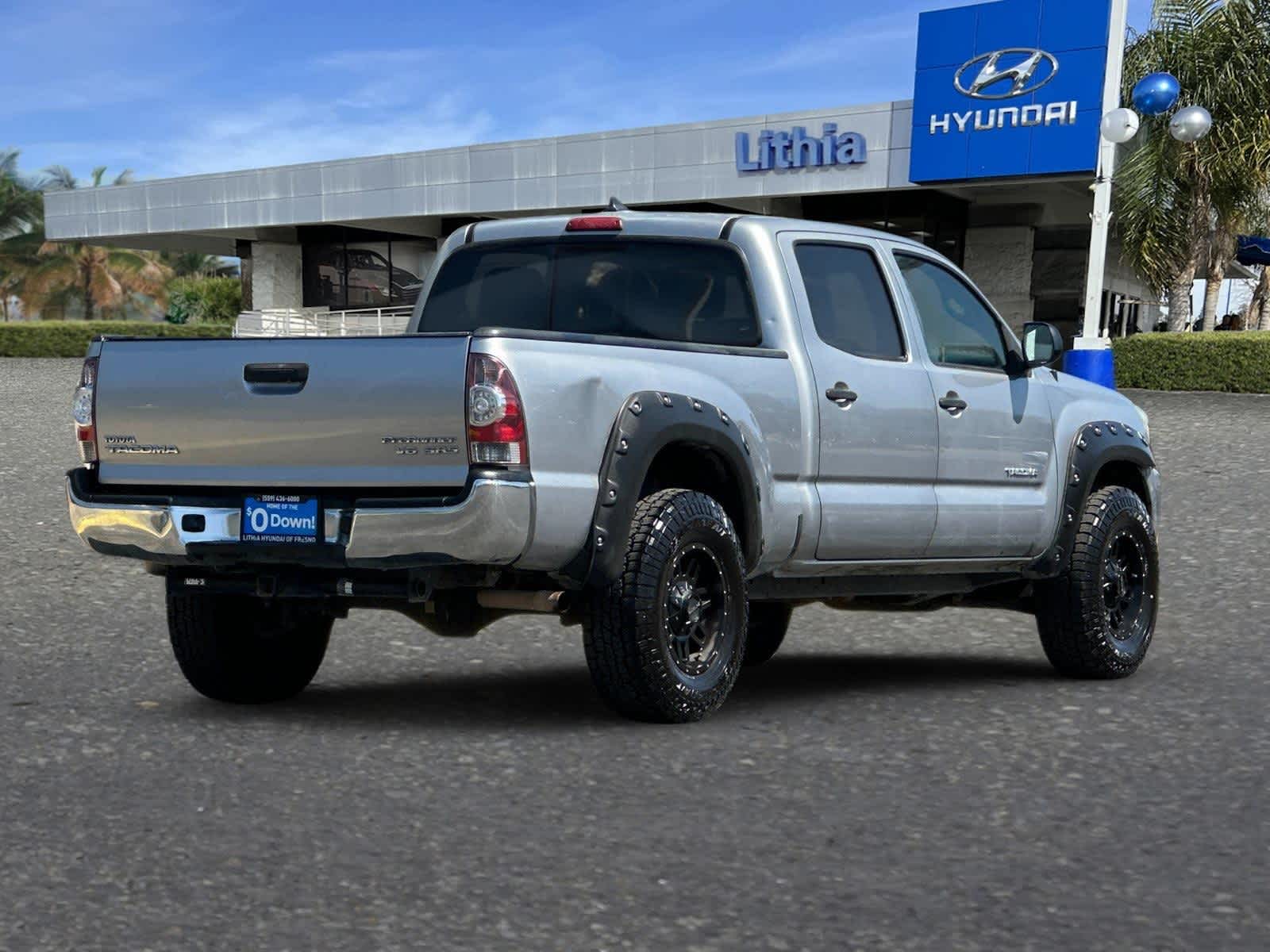 Thumbnail: 2014 Toyota Tacoma - 2