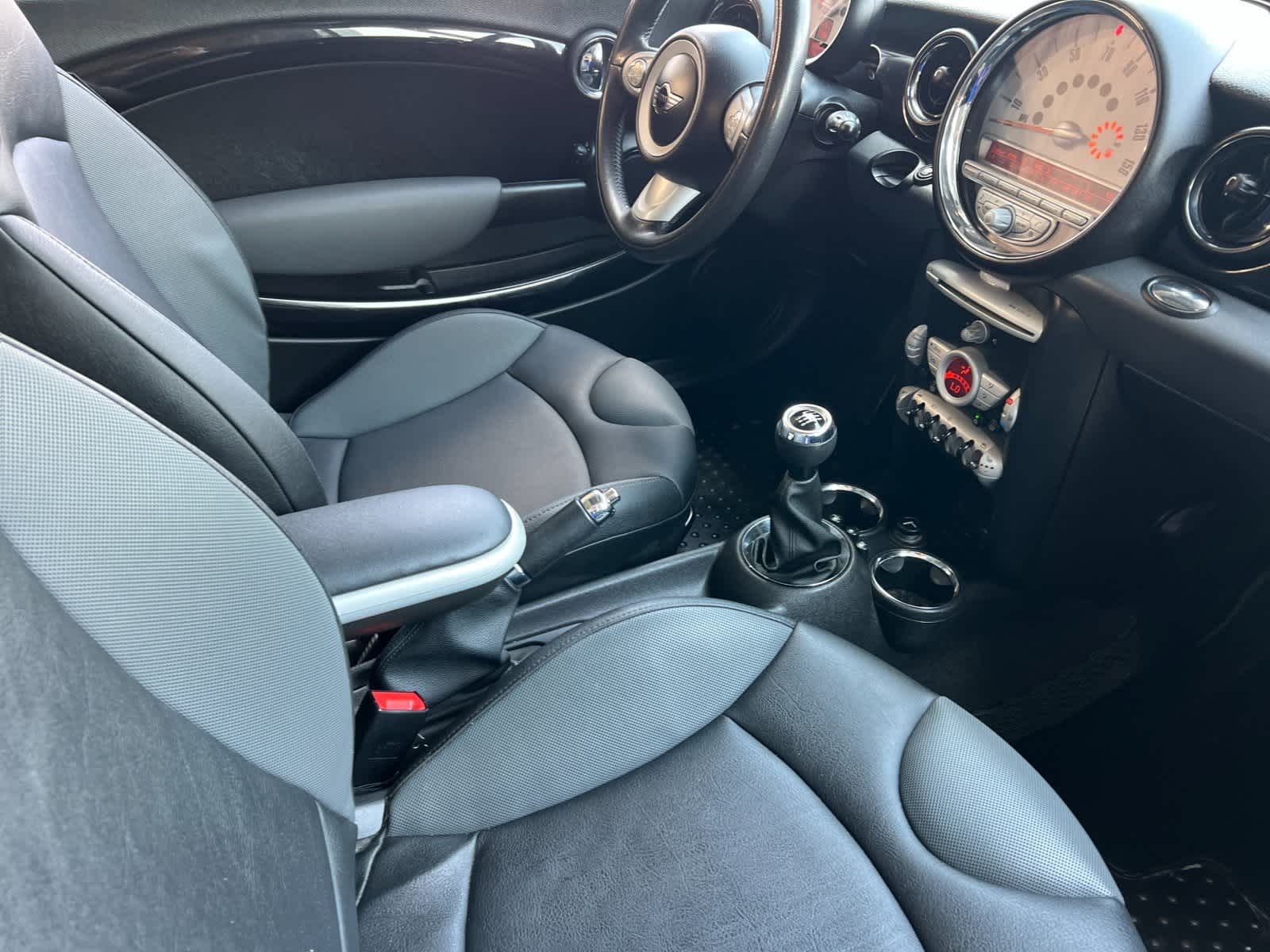 Thumbnail: 2008 MINI Cooper Clubman - 16