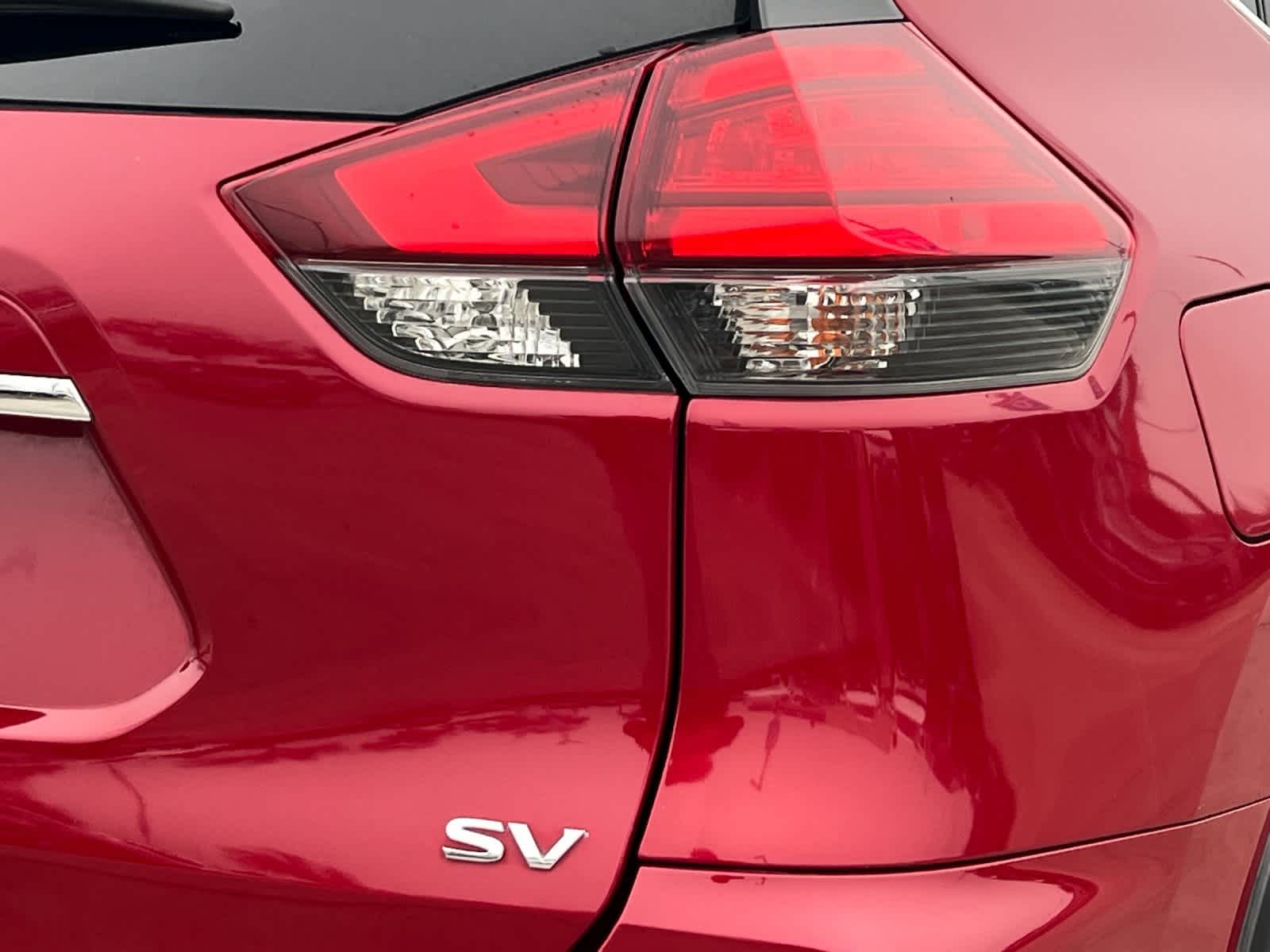 Thumbnail: 2017 Nissan Rogue - 26