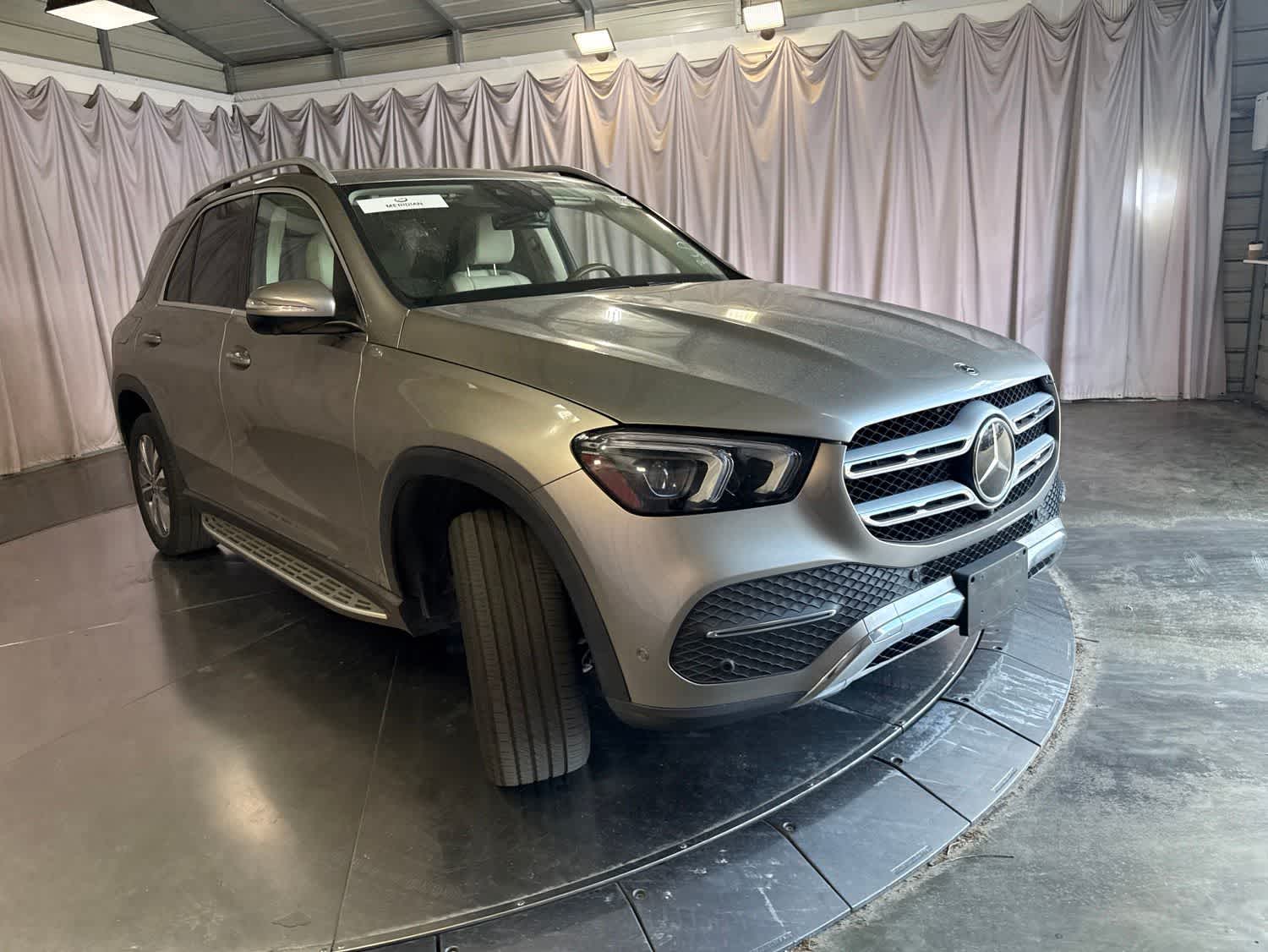 Thumbnail: 2022 Mercedes-Benz GLE - 2