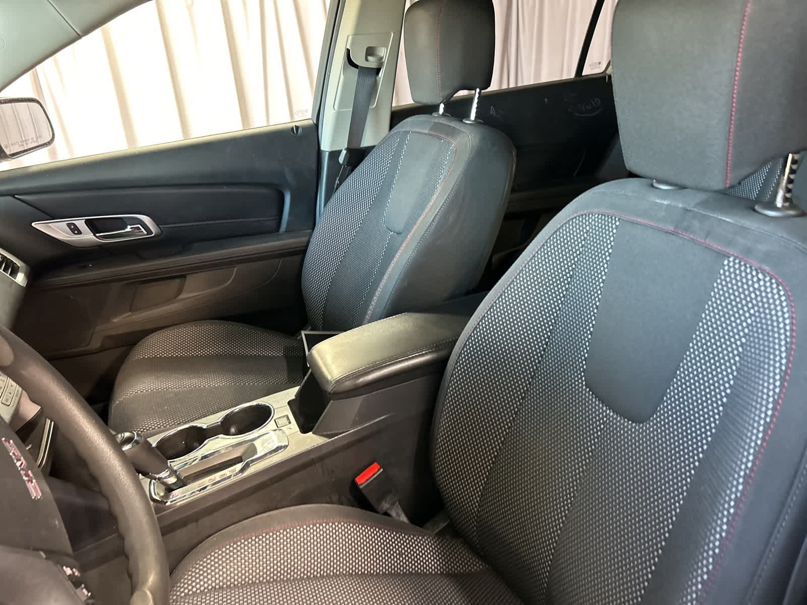 Thumbnail: 2016 GMC Terrain - 26