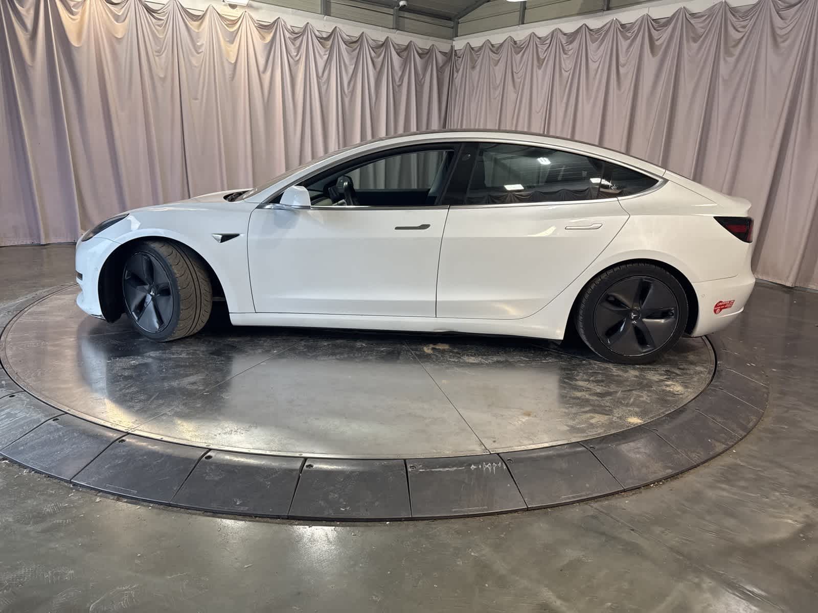 Thumbnail: 2018 Tesla Model 3 - 8