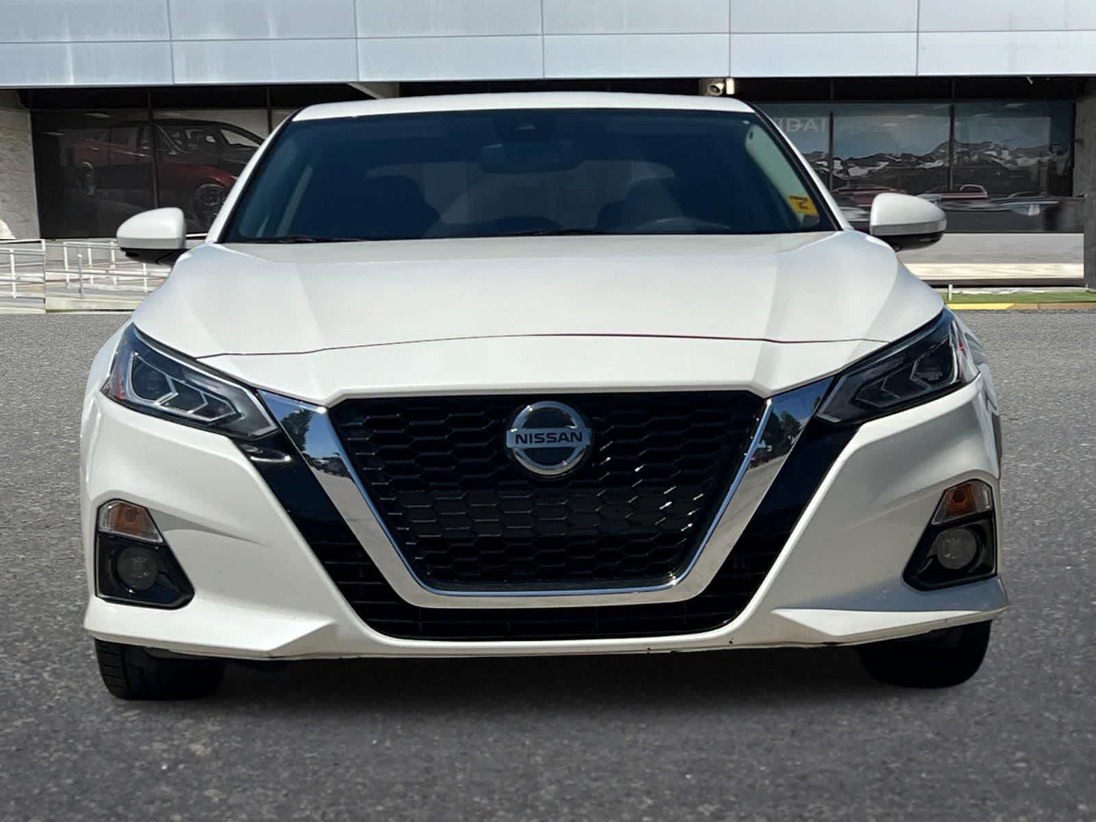 Thumbnail: 2019 Nissan Altima - 11