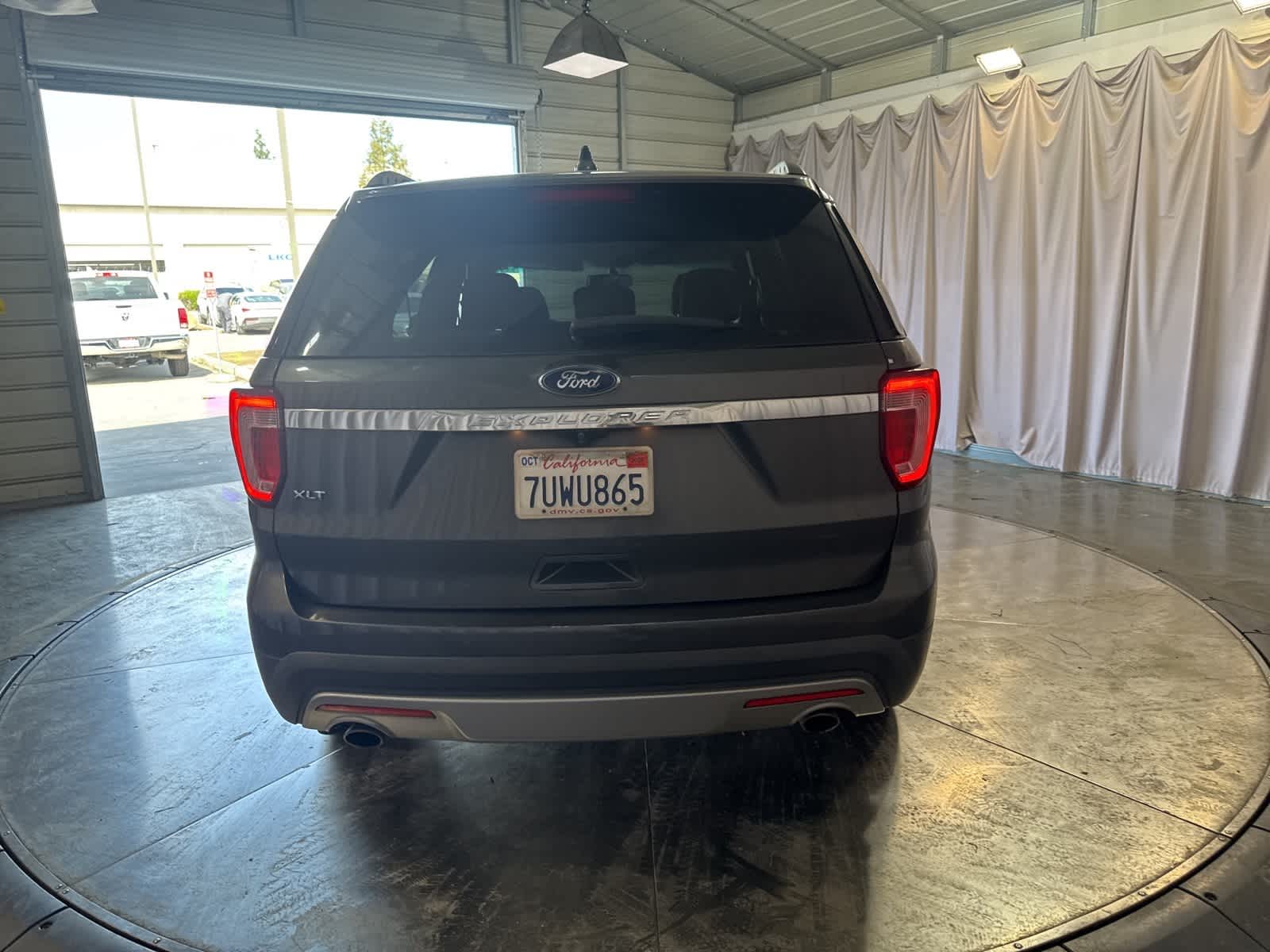 Thumbnail: 2017 Ford Explorer - 6