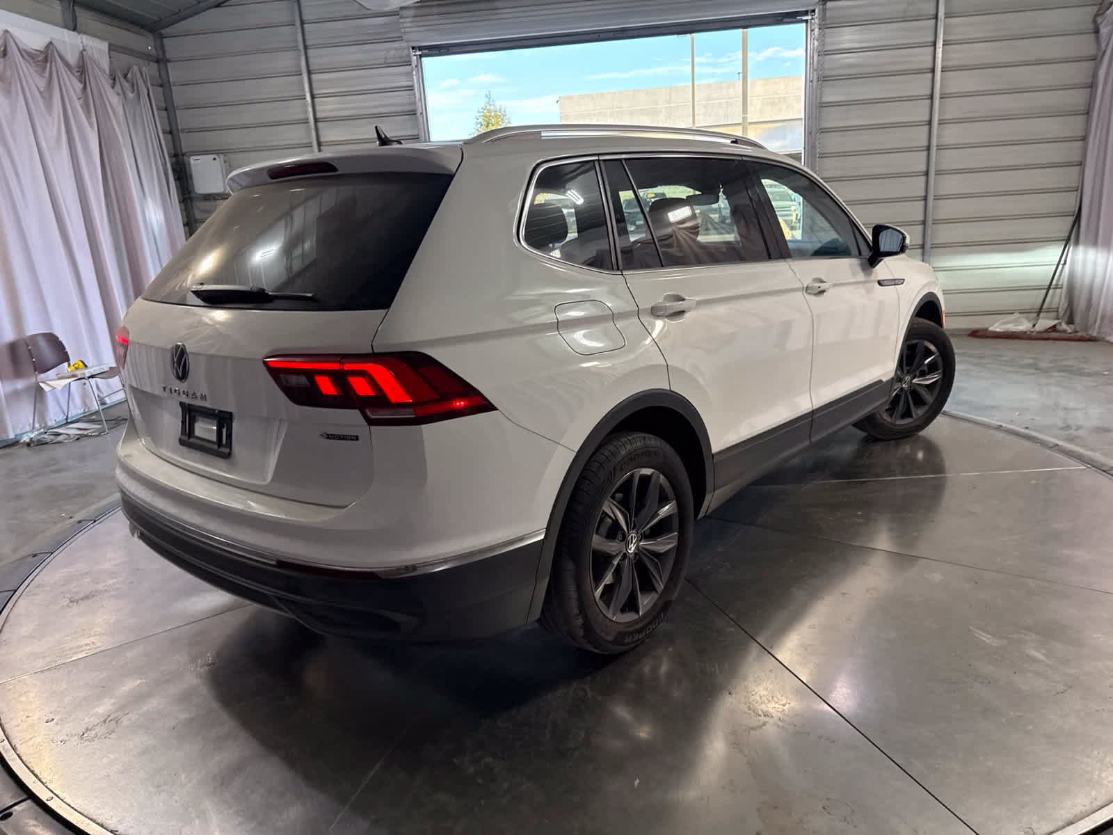 Used 2024 Volkswagen Tiguan 2.0T SE SUV