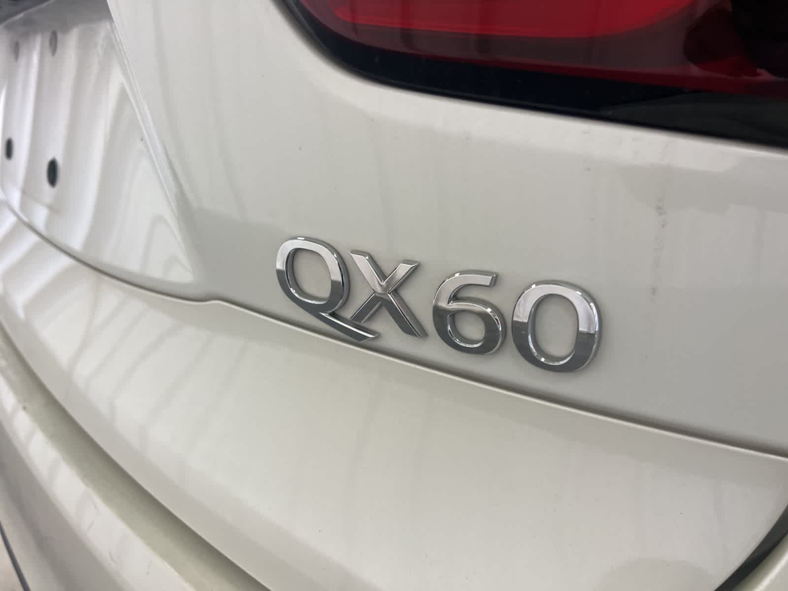 Thumbnail: 2017 INFINITI QX60 - 10