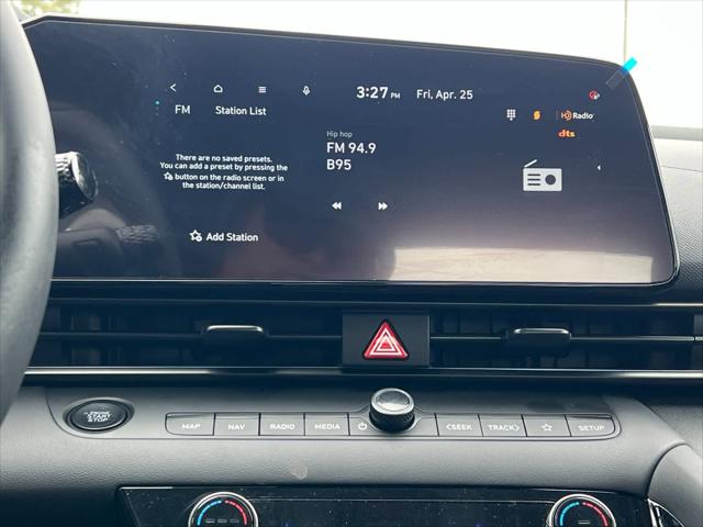 2025 Hyundai Elantra Sport 18