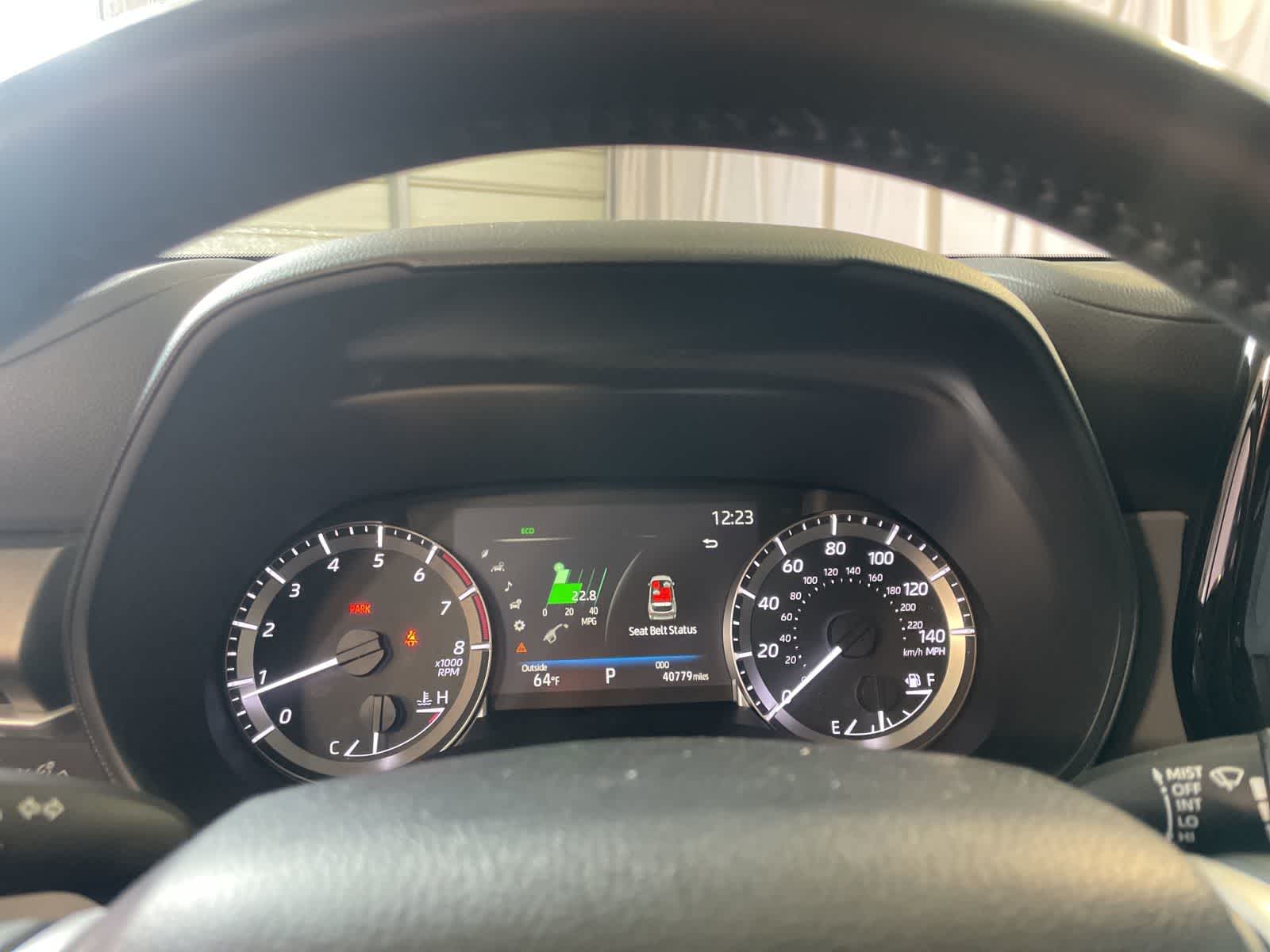 Thumbnail: 2023 Toyota Highlander - 26