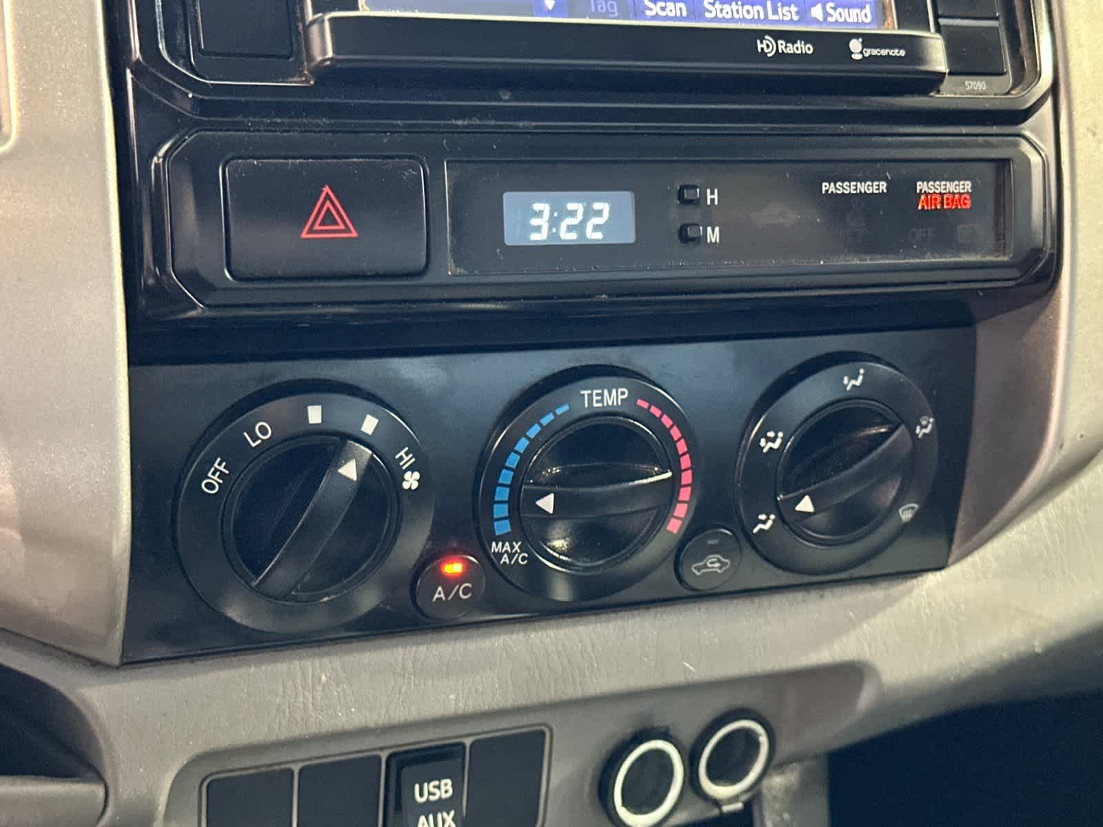 Thumbnail: 2014 Toyota Tacoma - 19